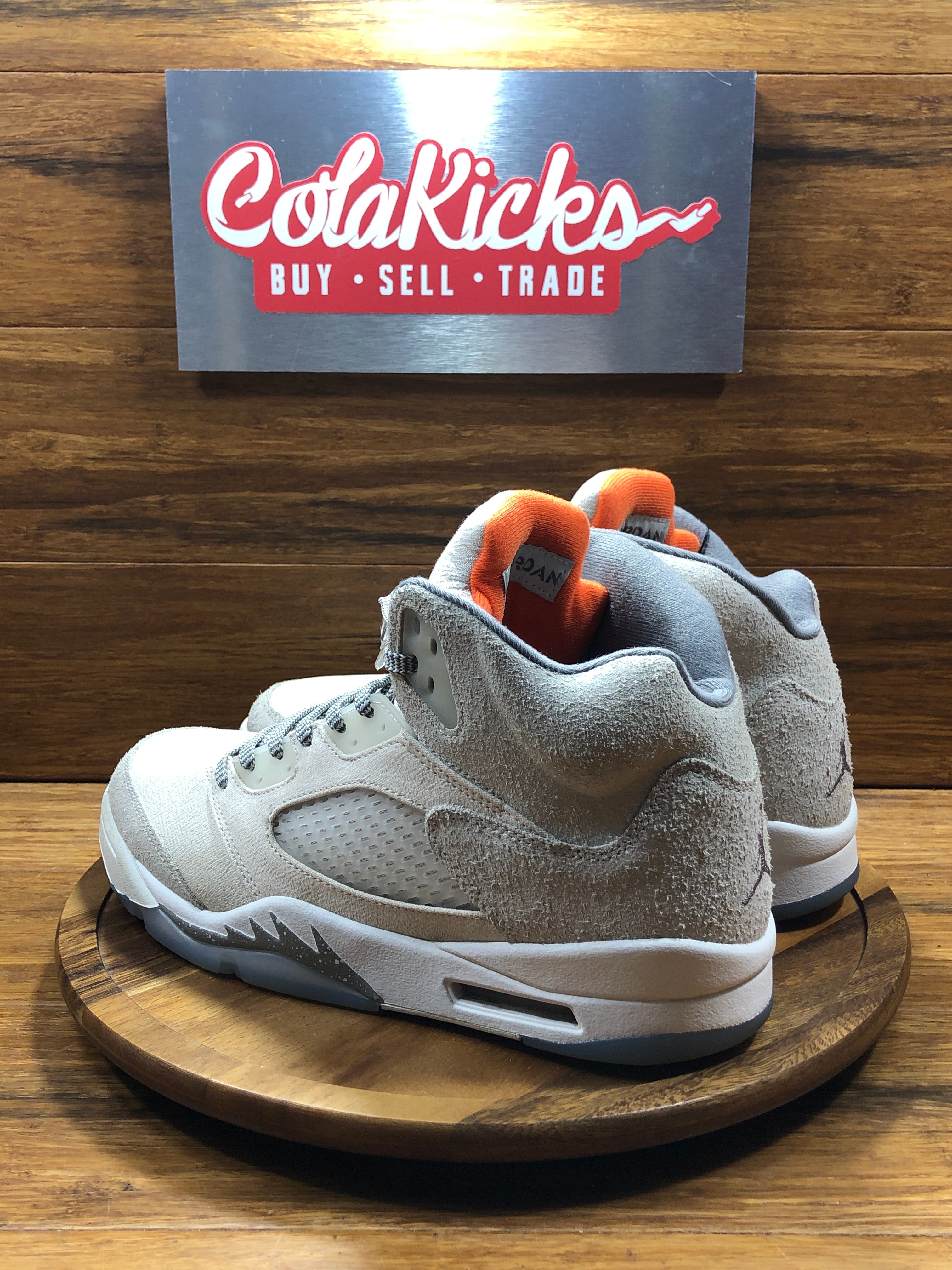 Jordan 5 Retro SE Craft Light Orewood Brown