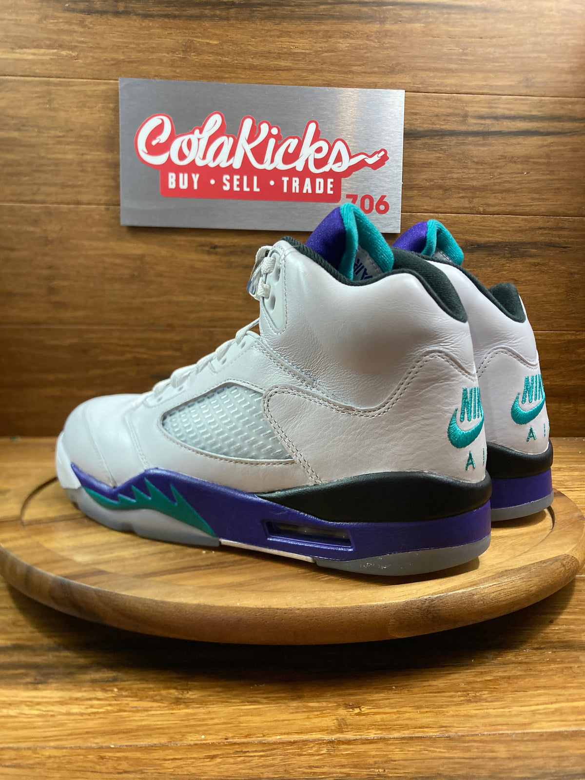 Jordan 5 Retro Grape (2025)