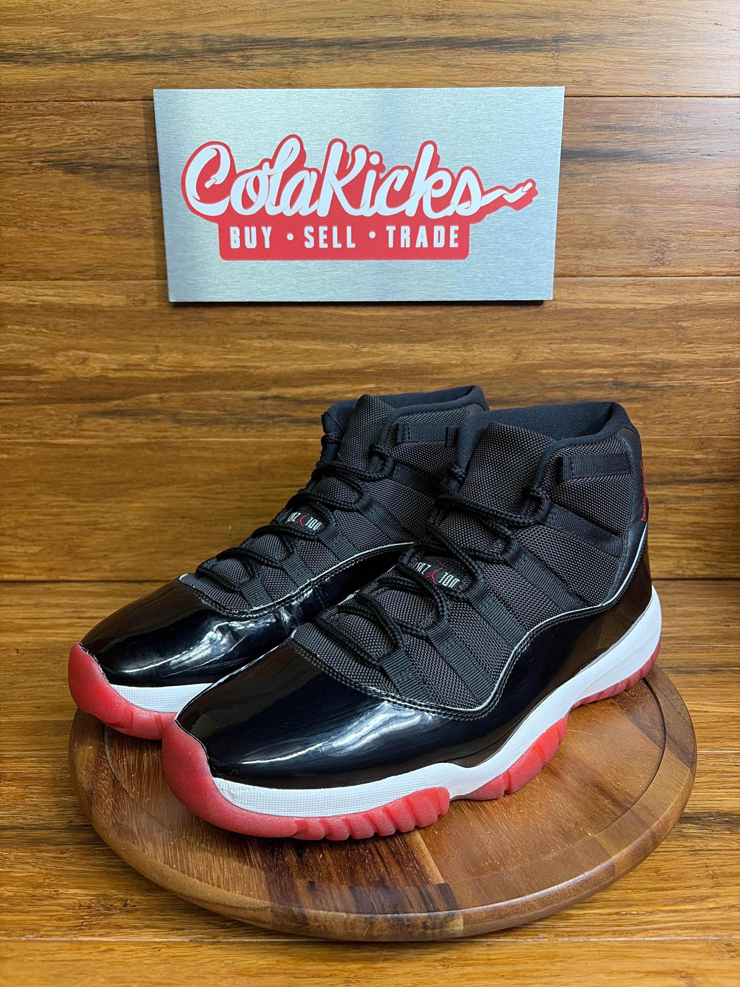 Jordan 11 Retro Playoffs Bred (2019)