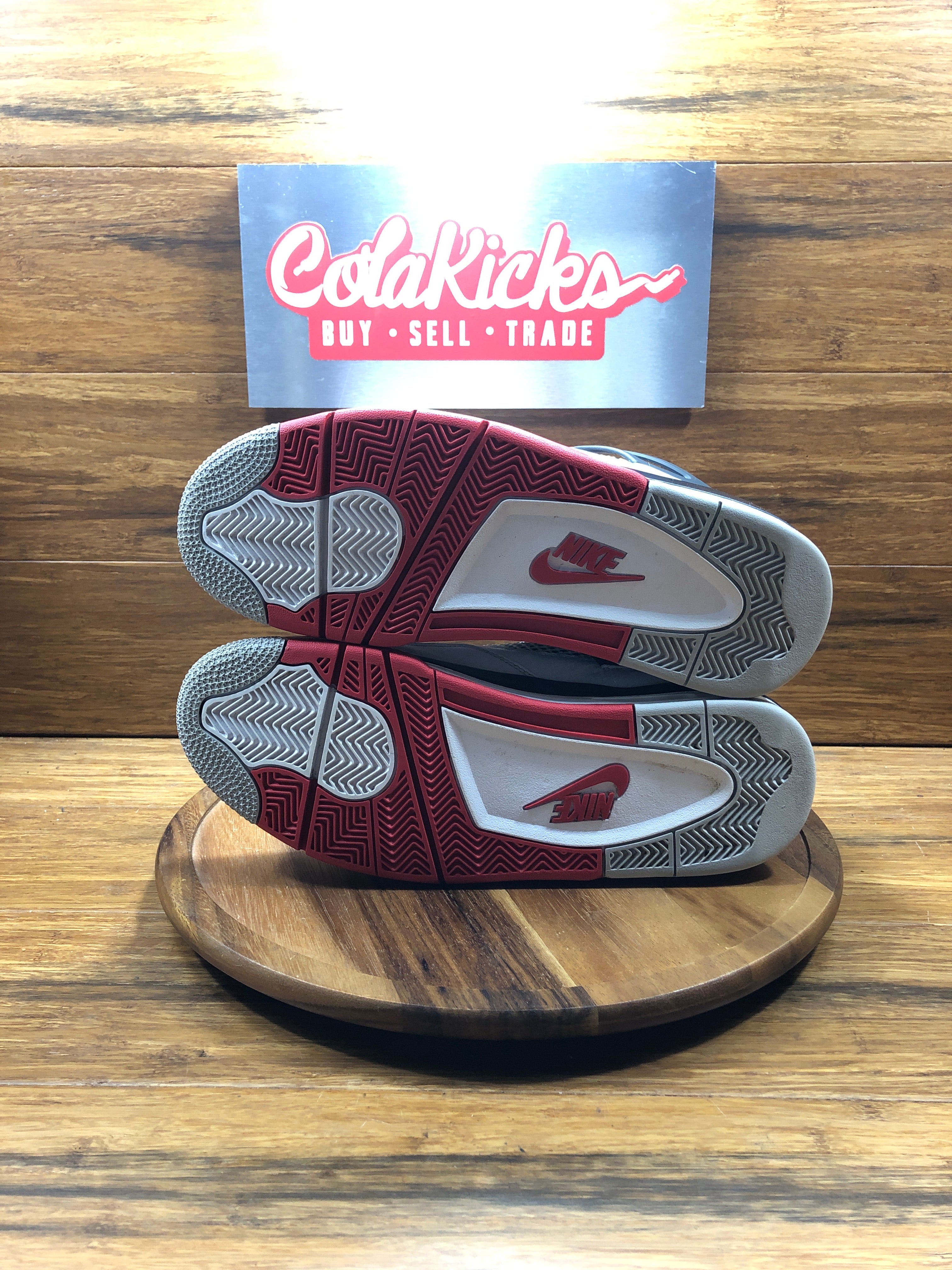 Jordan 4 Retro Fire Red (2020)