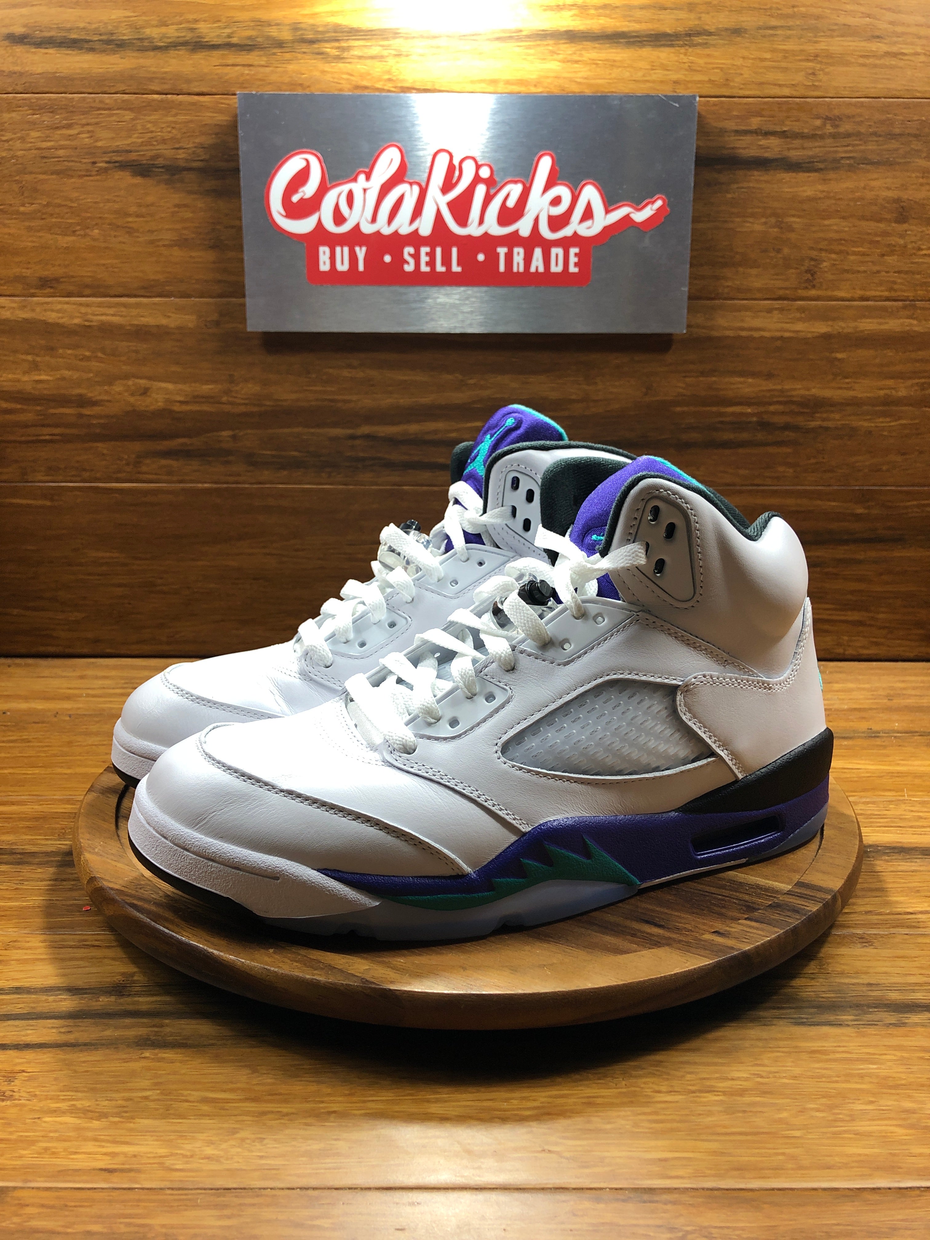 Jordan 5 Retro Grape (2025)