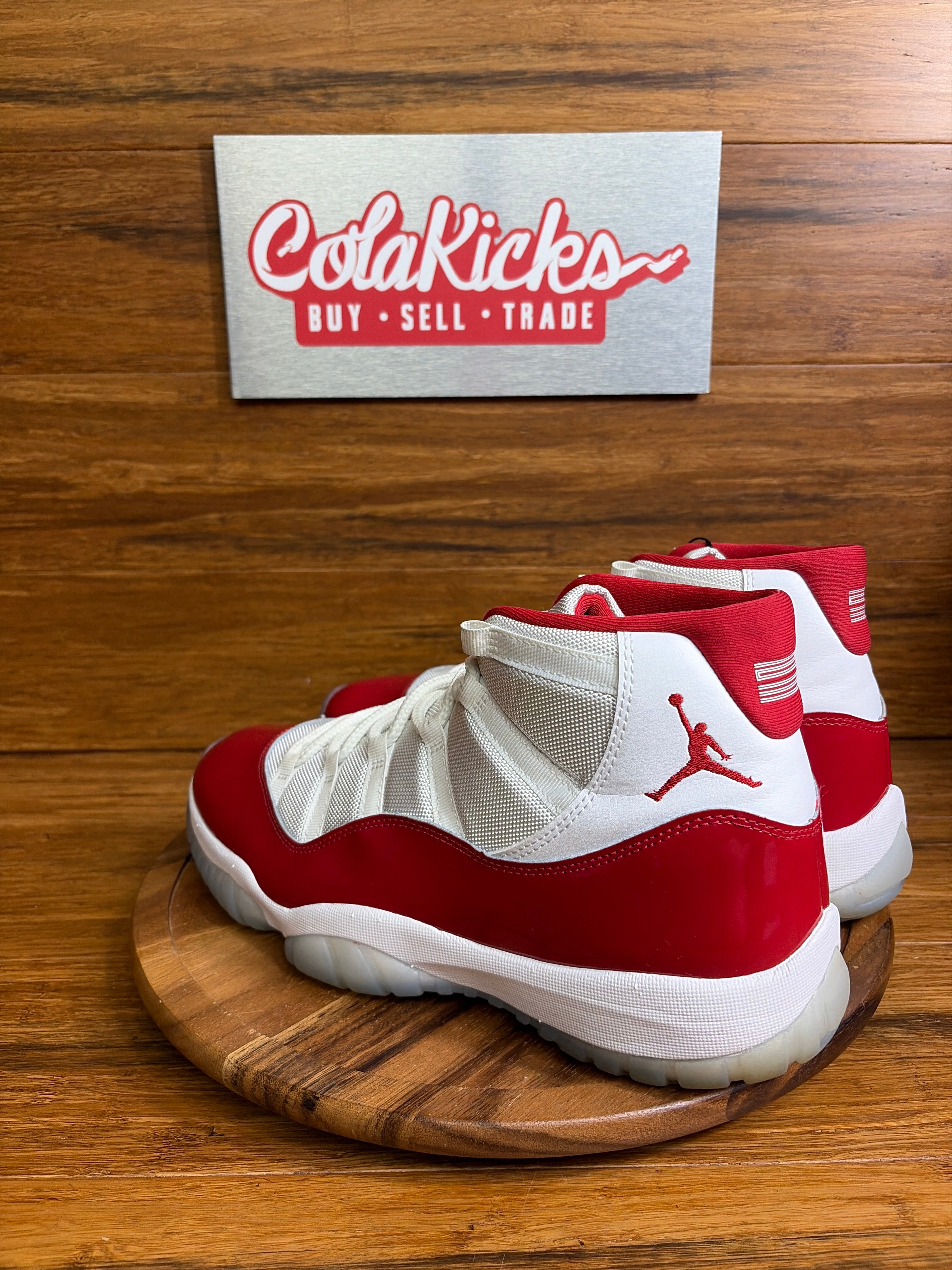 Jordan 11 Retro Cherry (2022)