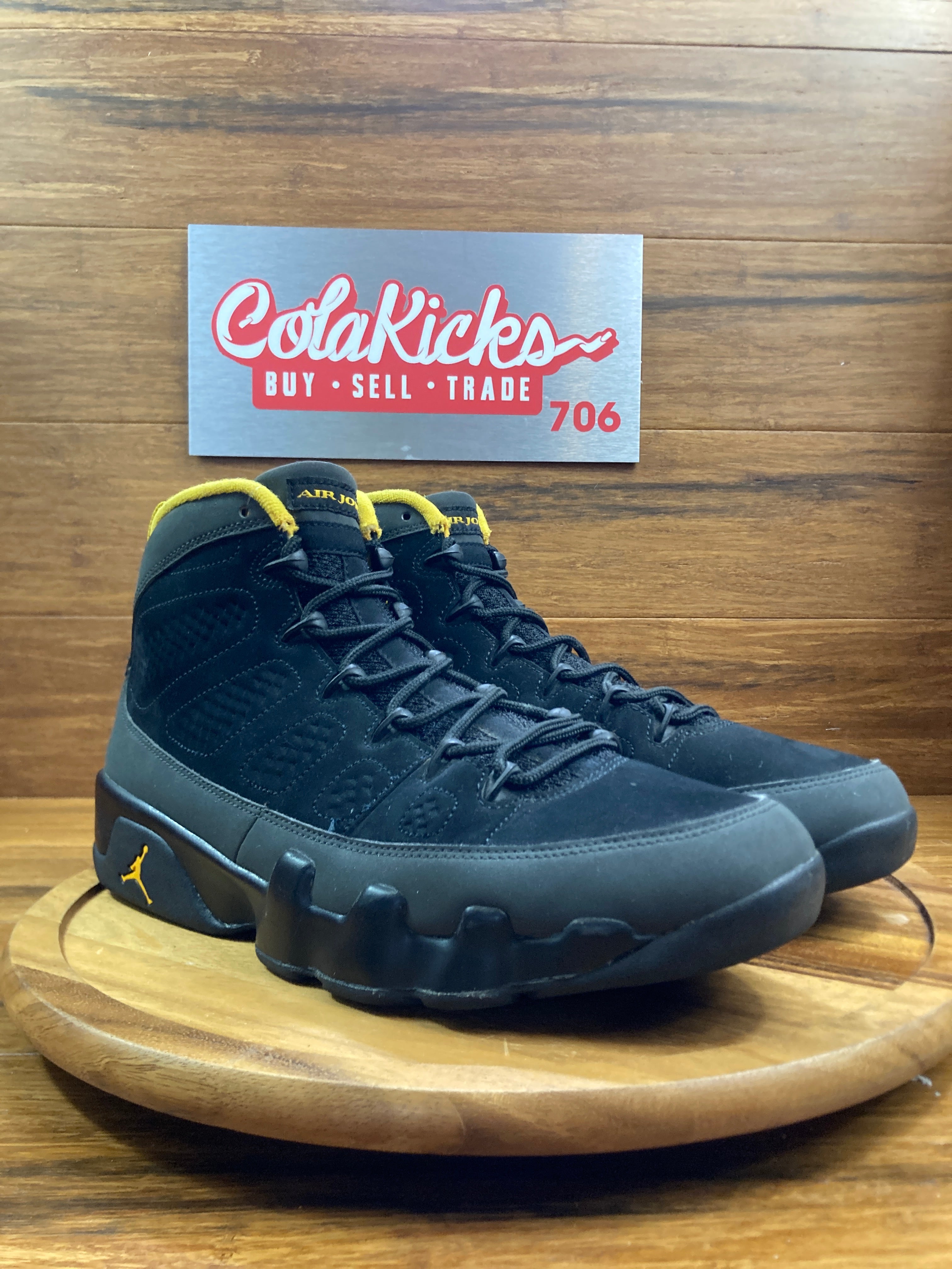Jordan 9 Retro Dark Charcoal University Gold
