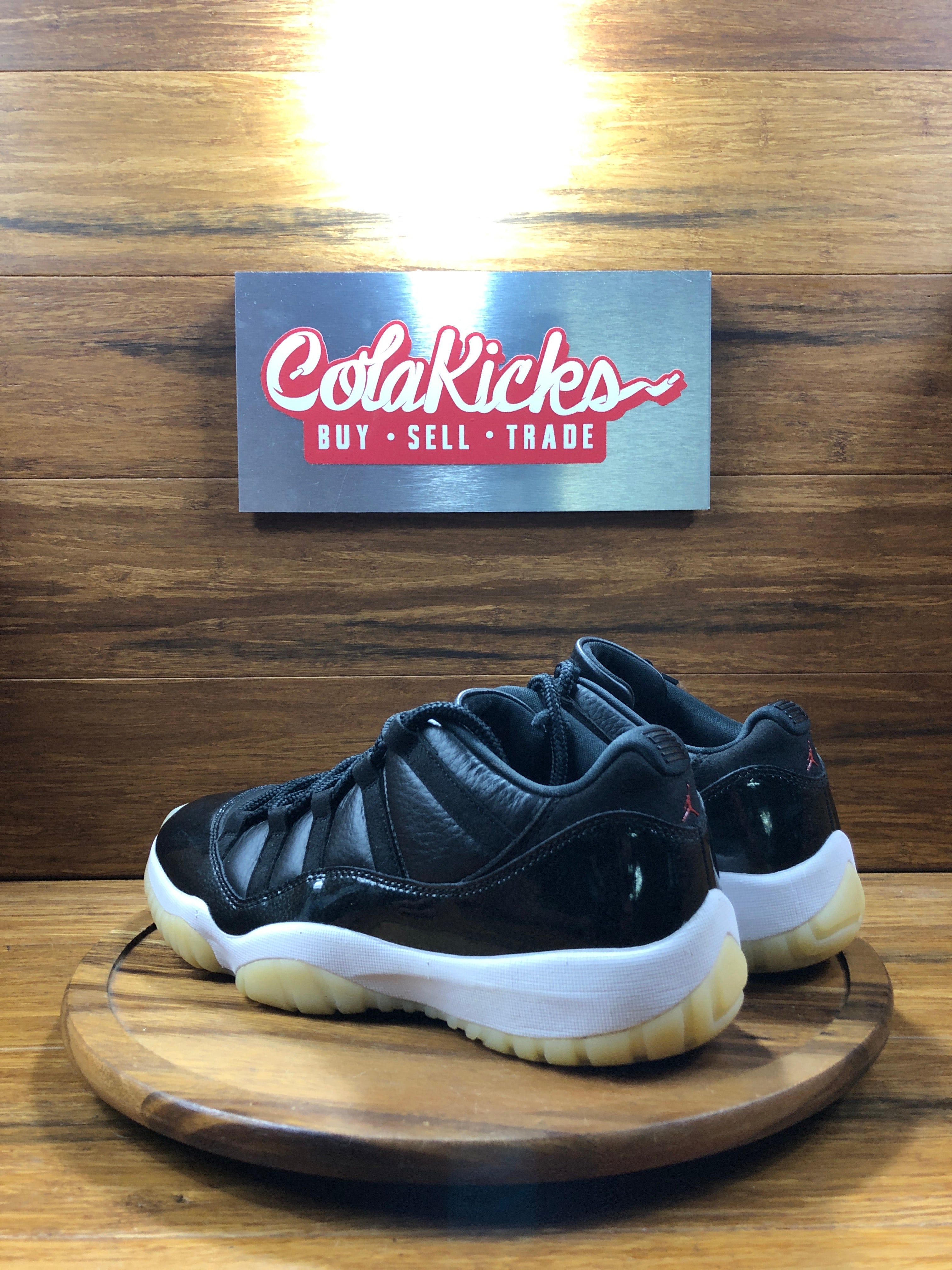 Jordan 11 Retro Low 72-10