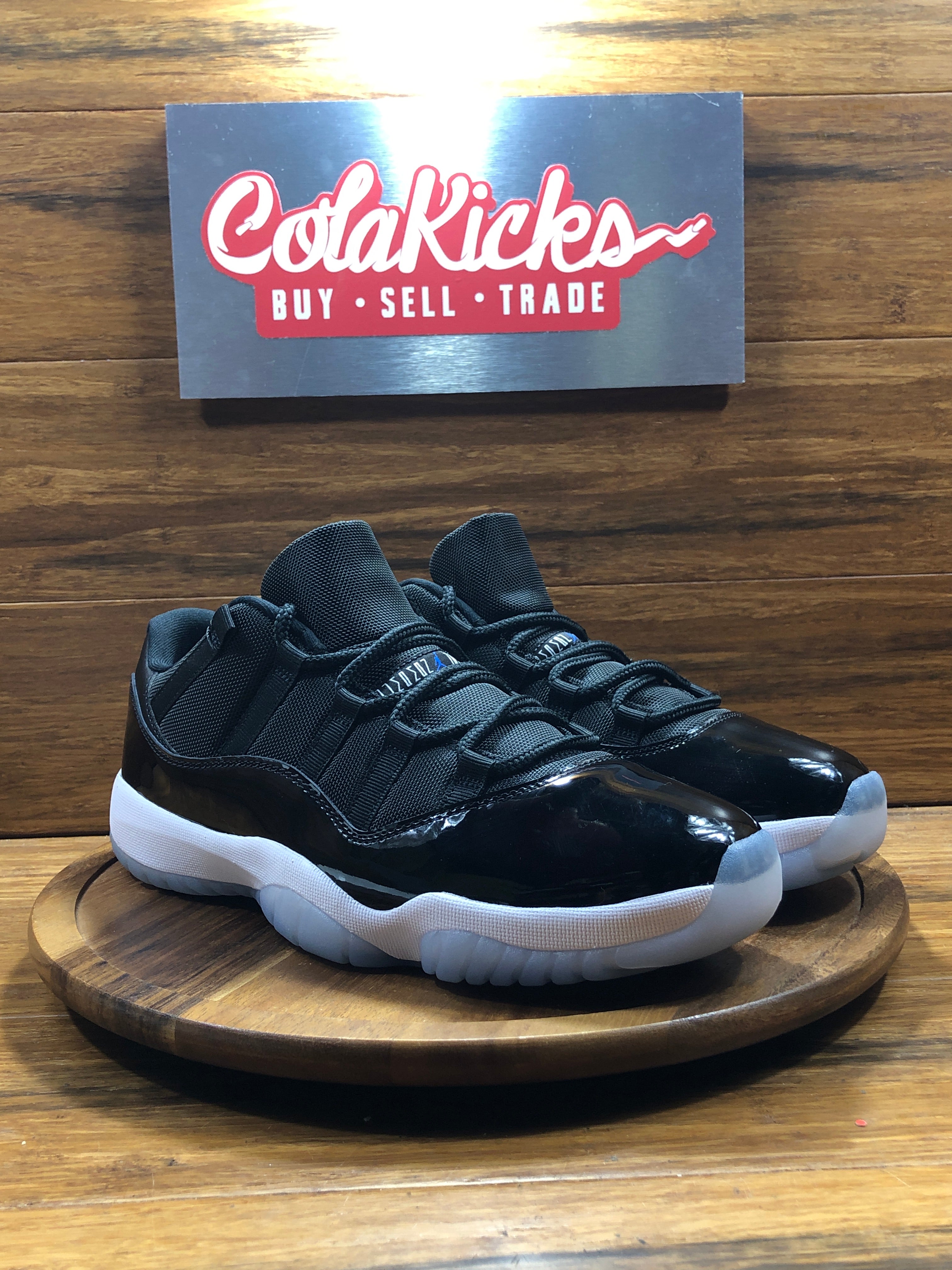 Jordan 11 Retro Low Space Jam