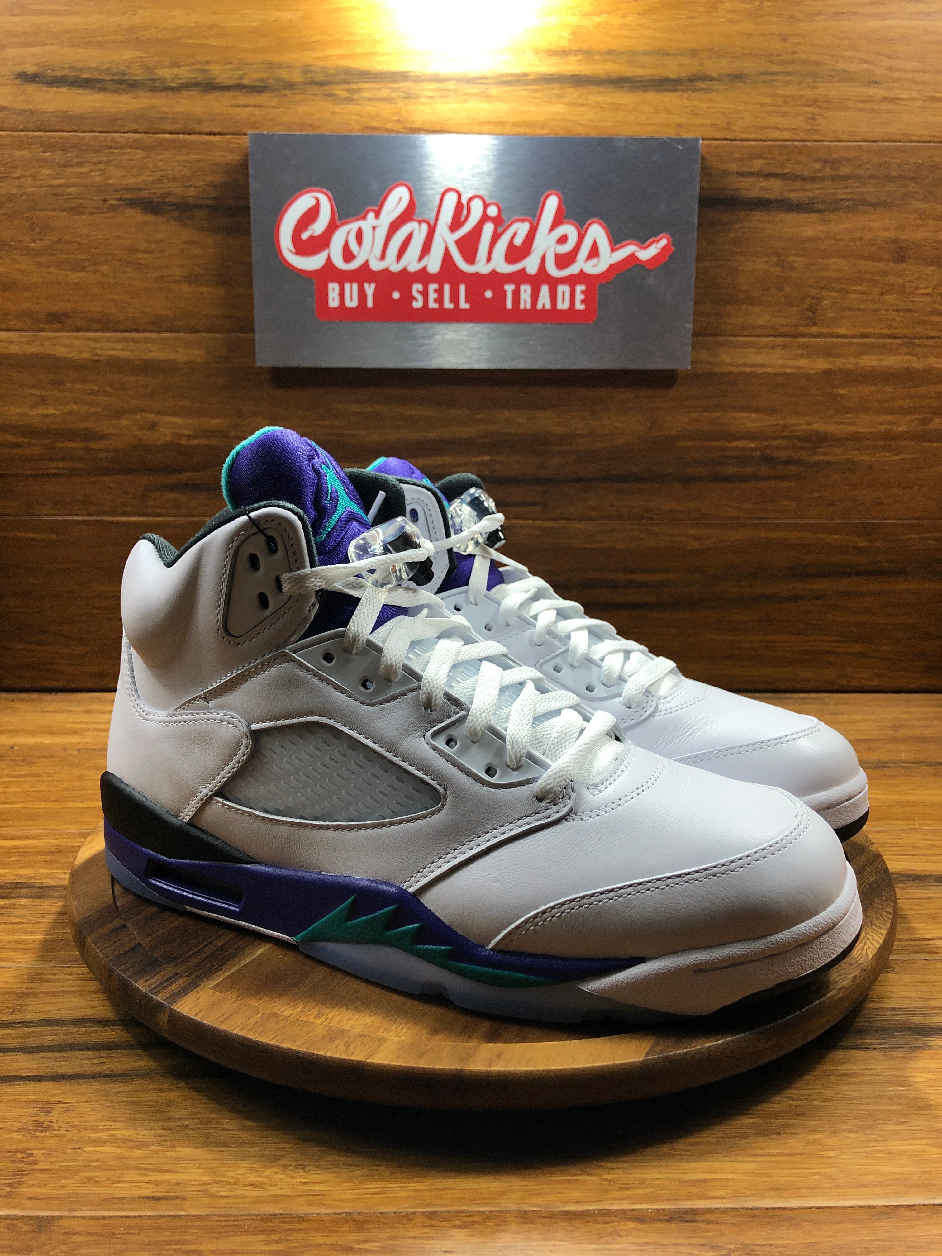 Jordan 5 Retro Grape (2025)