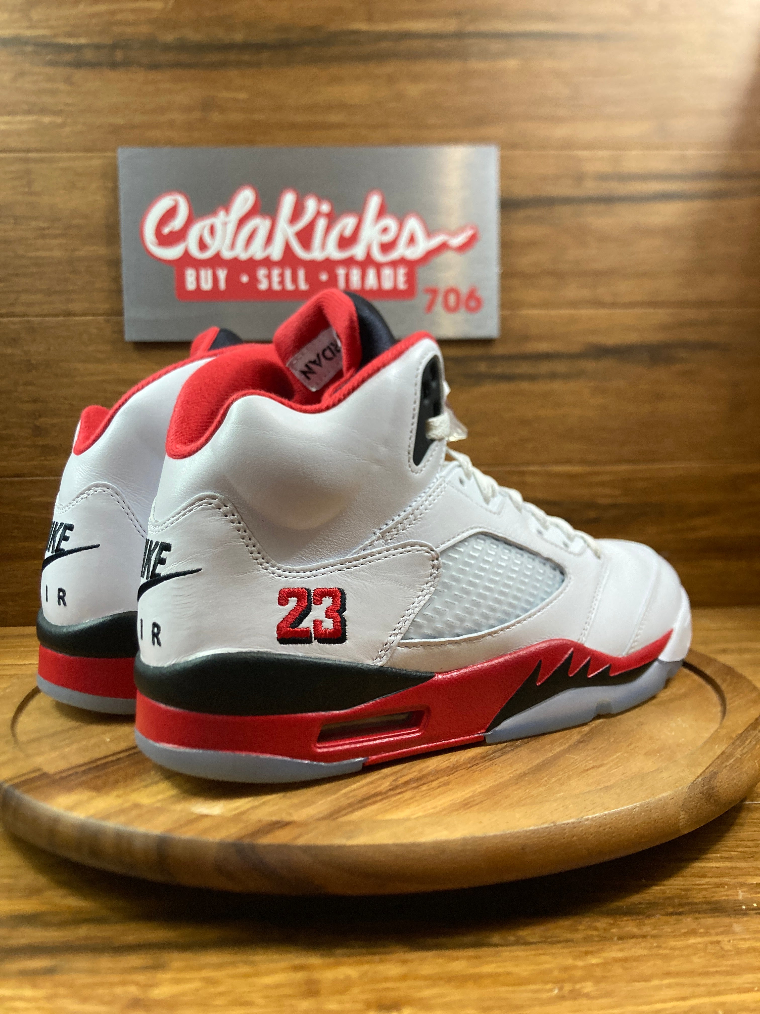 Jordan 5 Retro Fire Red Black Tongue (2025)