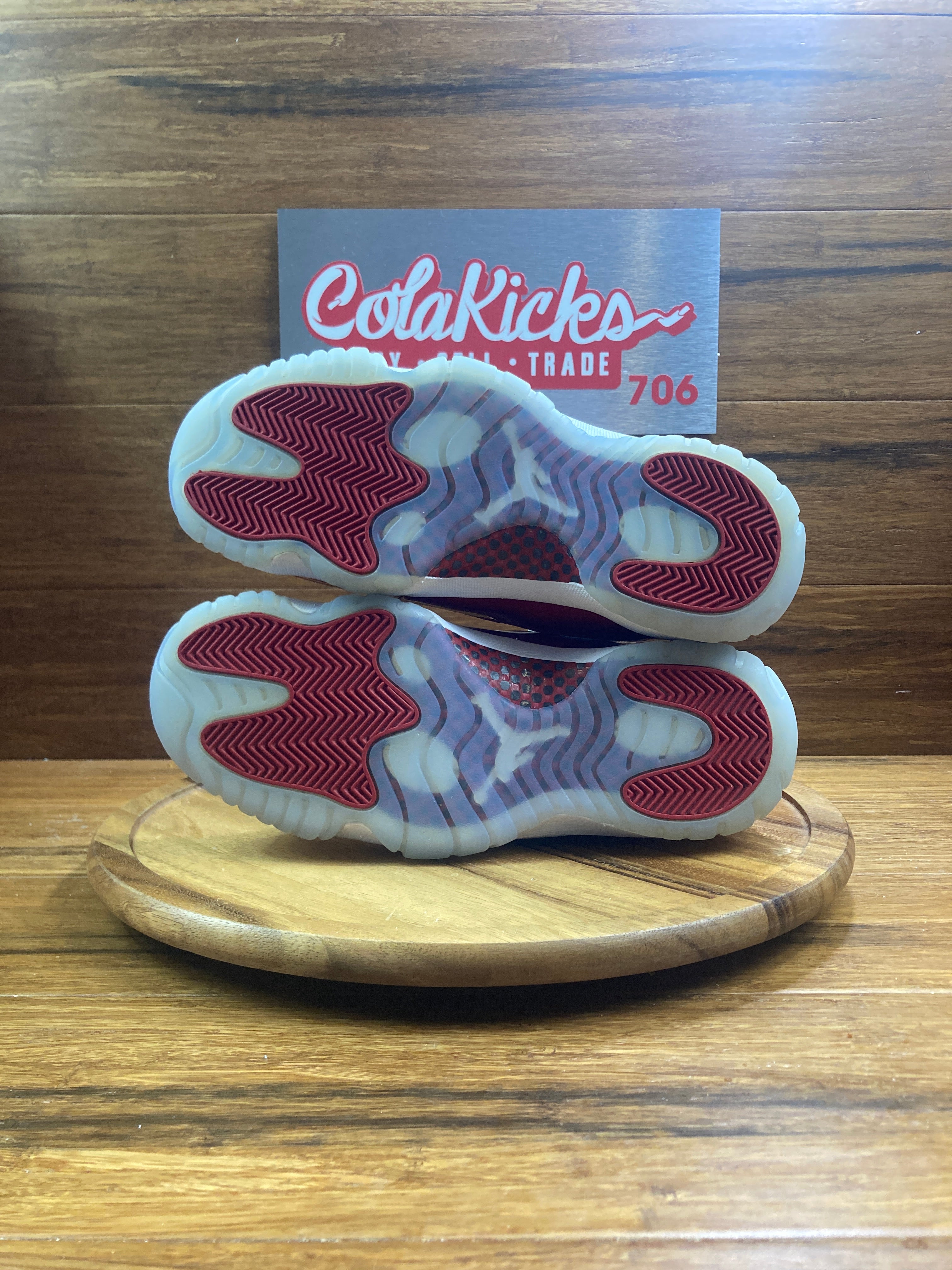 Jordan 11 Retro Cherry (2022)