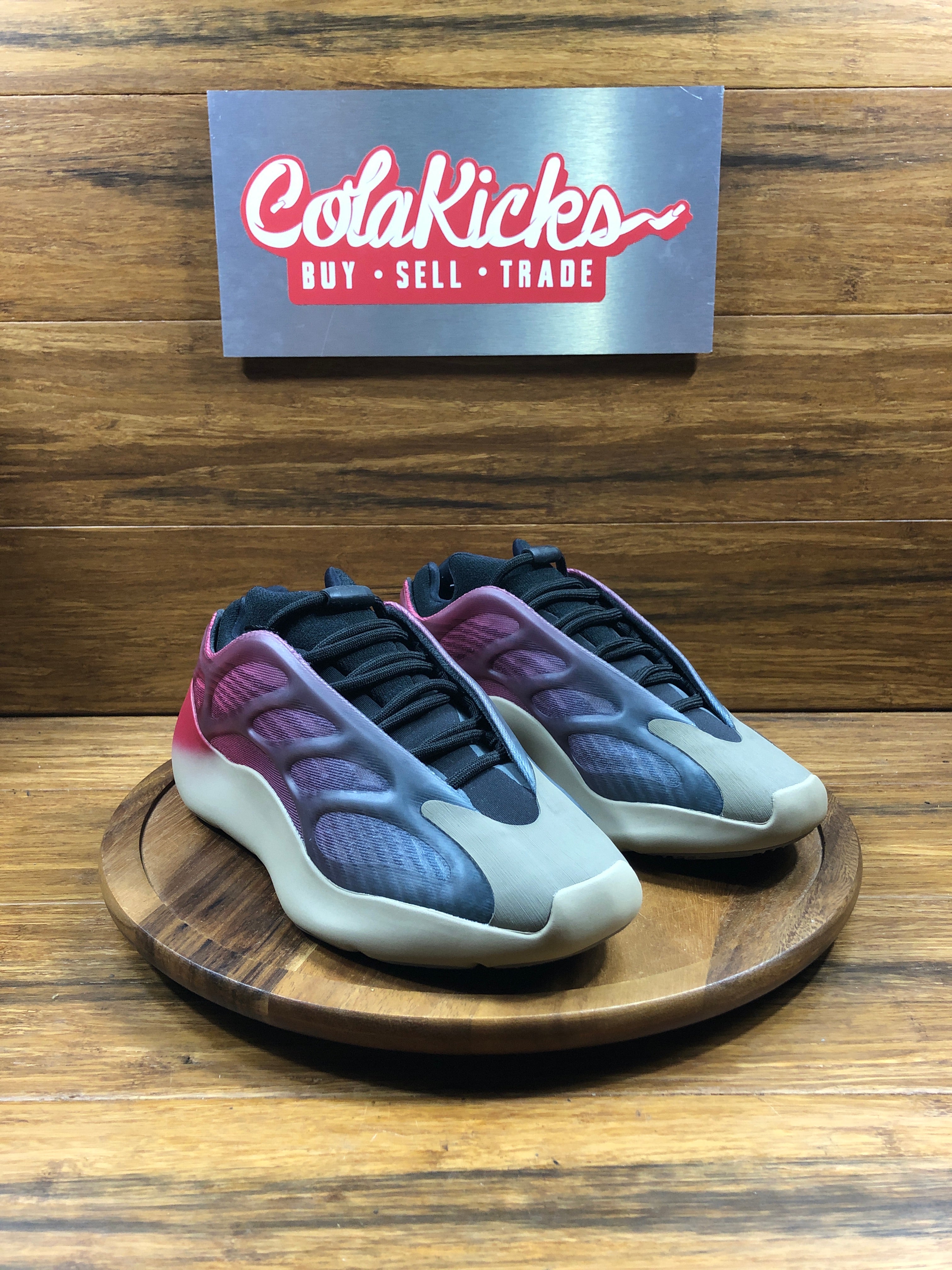 adidas Yeezy 700 V3 Fade Carbon