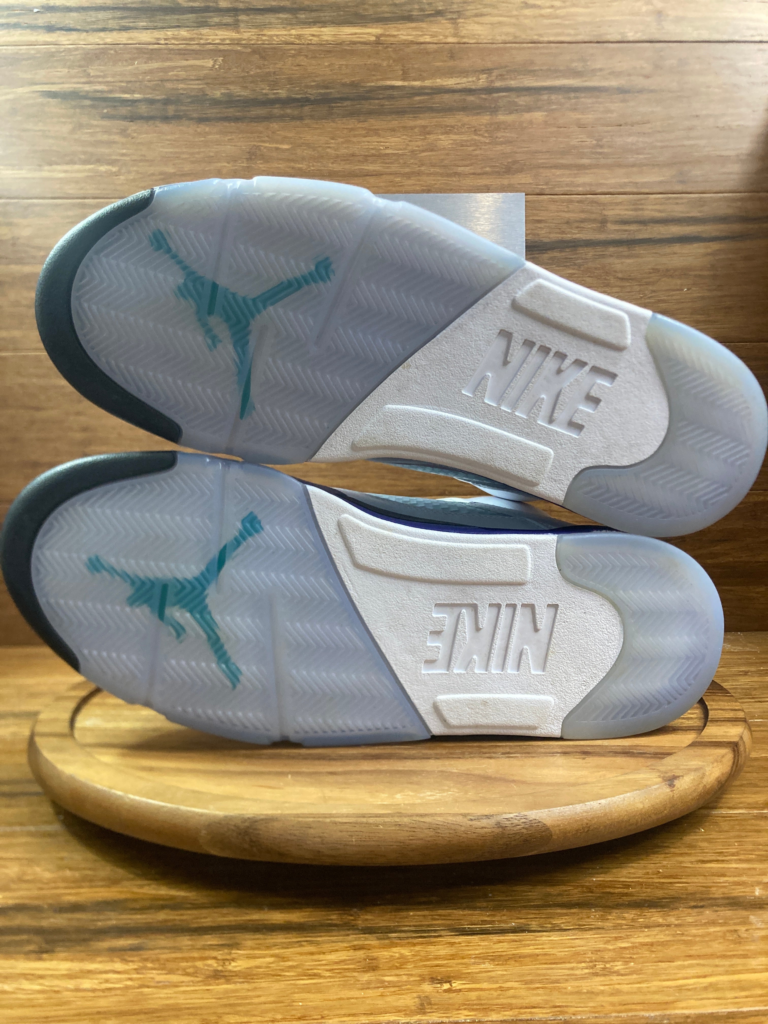 Jordan 5 Retro Grape (2025)