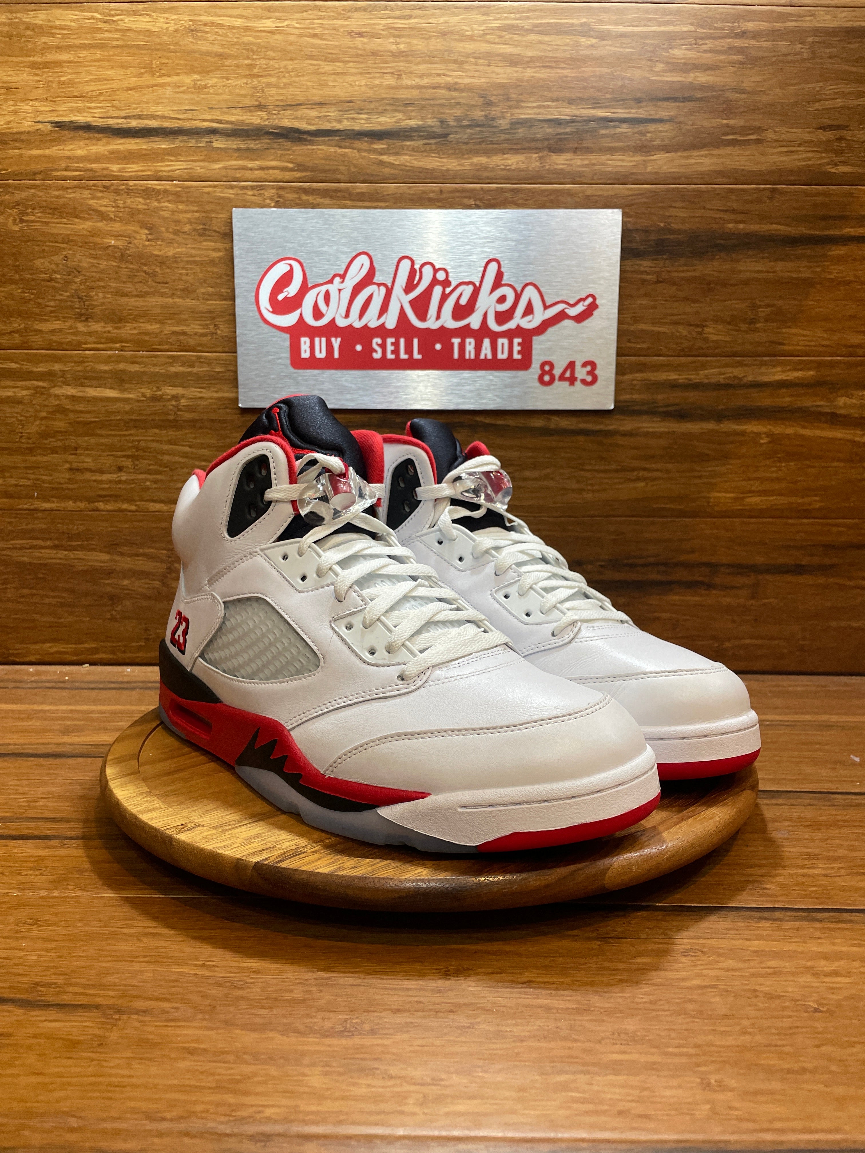 Jordan 5 Retro Fire Red Black Tongue (2025)