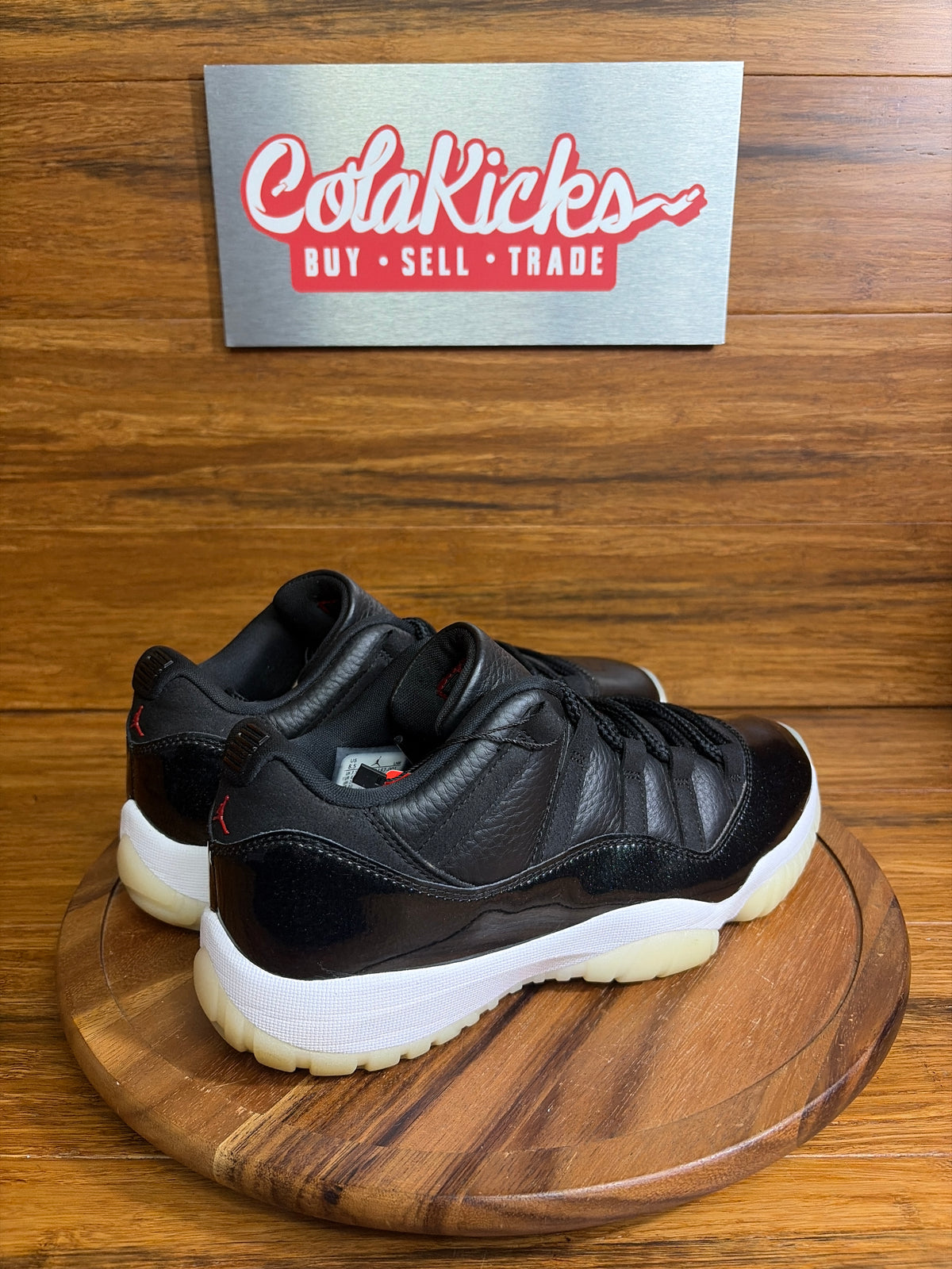 Jordan 11 Retro Low 72-10