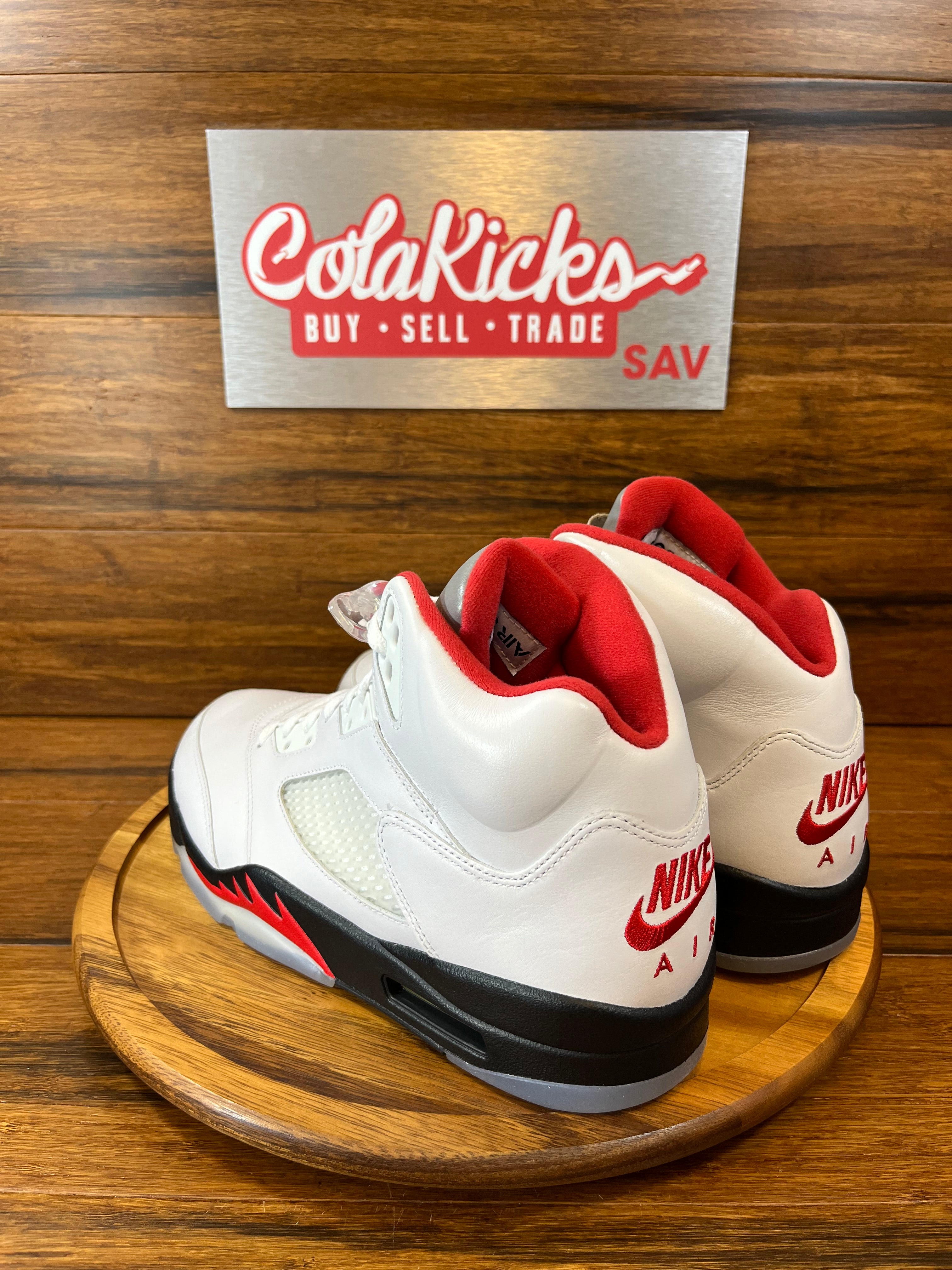 Jordan 5 Retro Fire Red Silver Tongue (slight yellowing missing lace lock) (2020)
