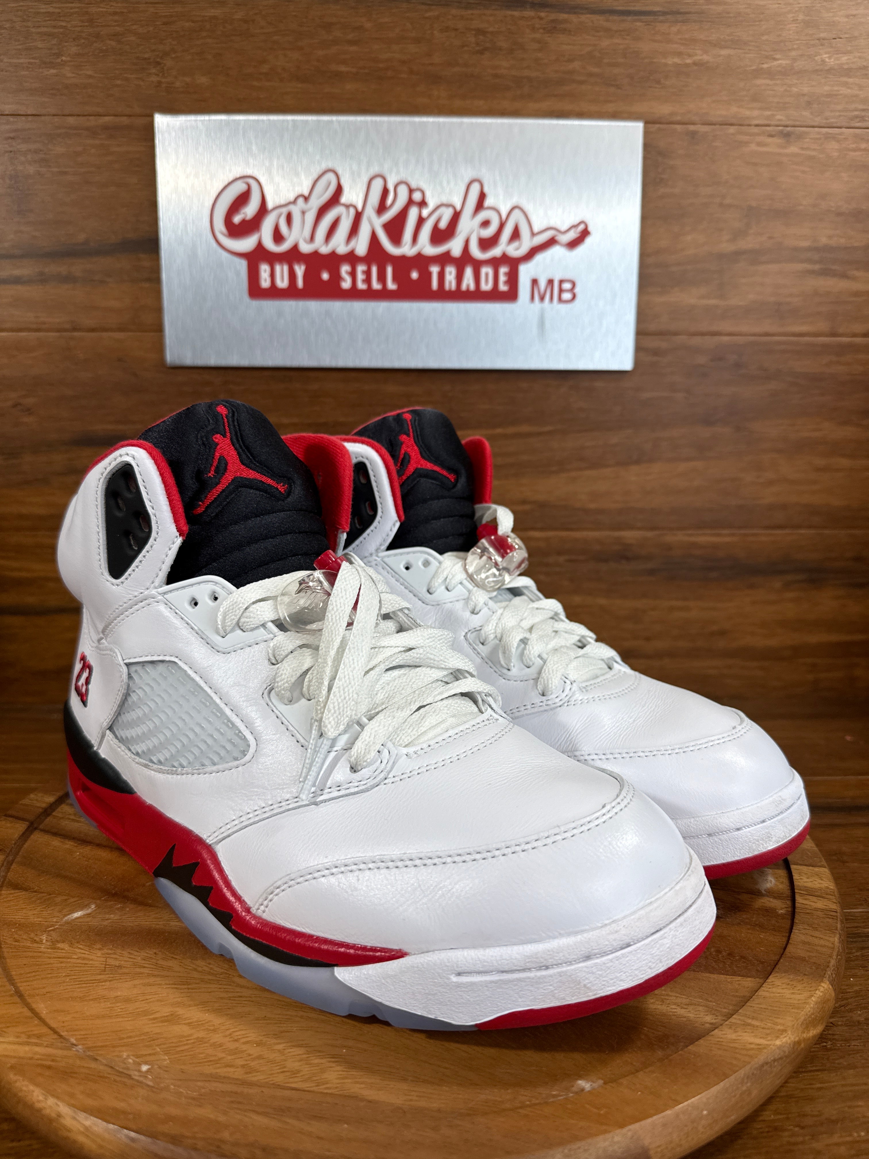 Jordan 5 Retro Fire Red Black Tongue (2025)