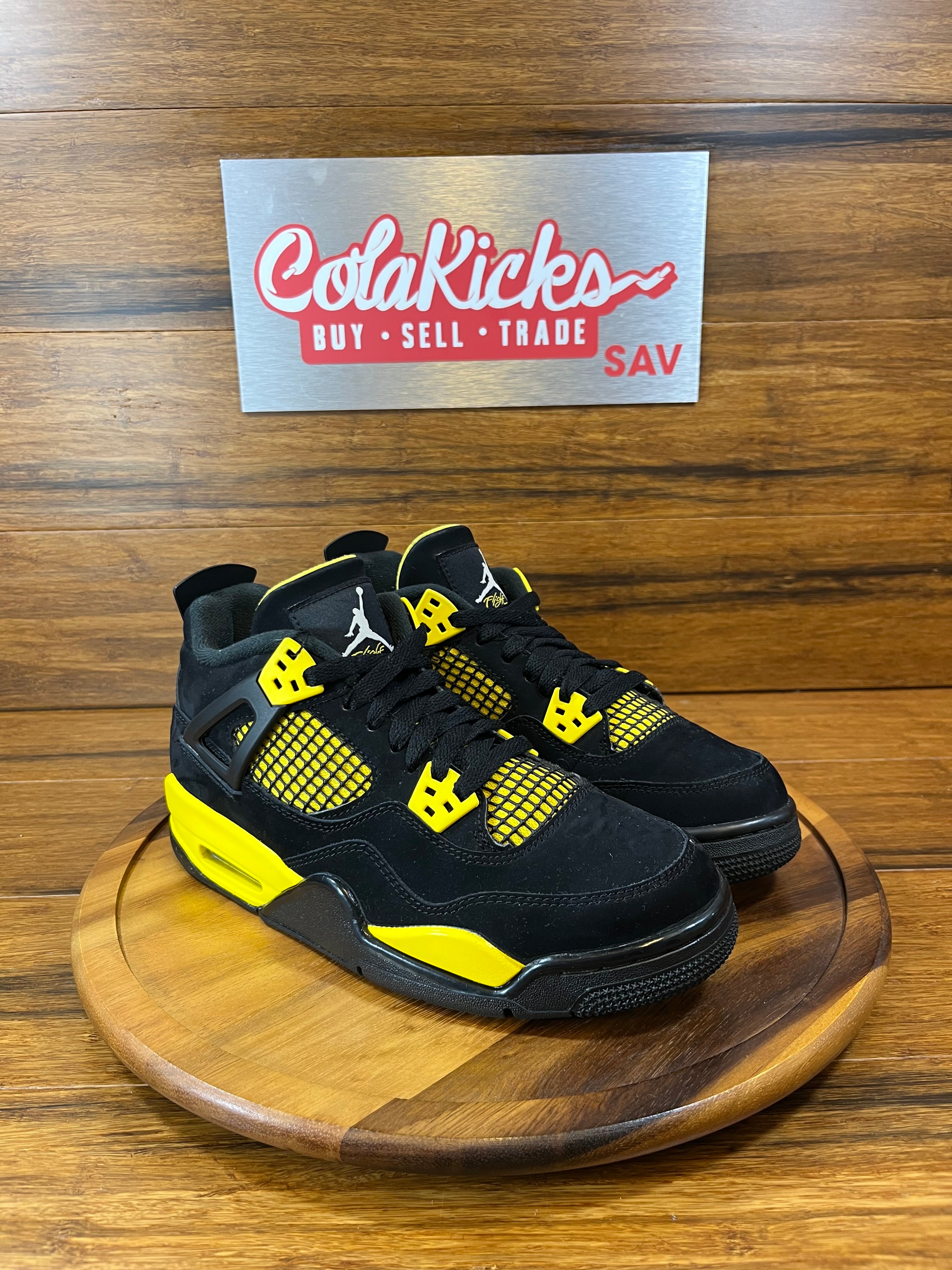 Jordan 4 Retro Thunder (2023) (GS)