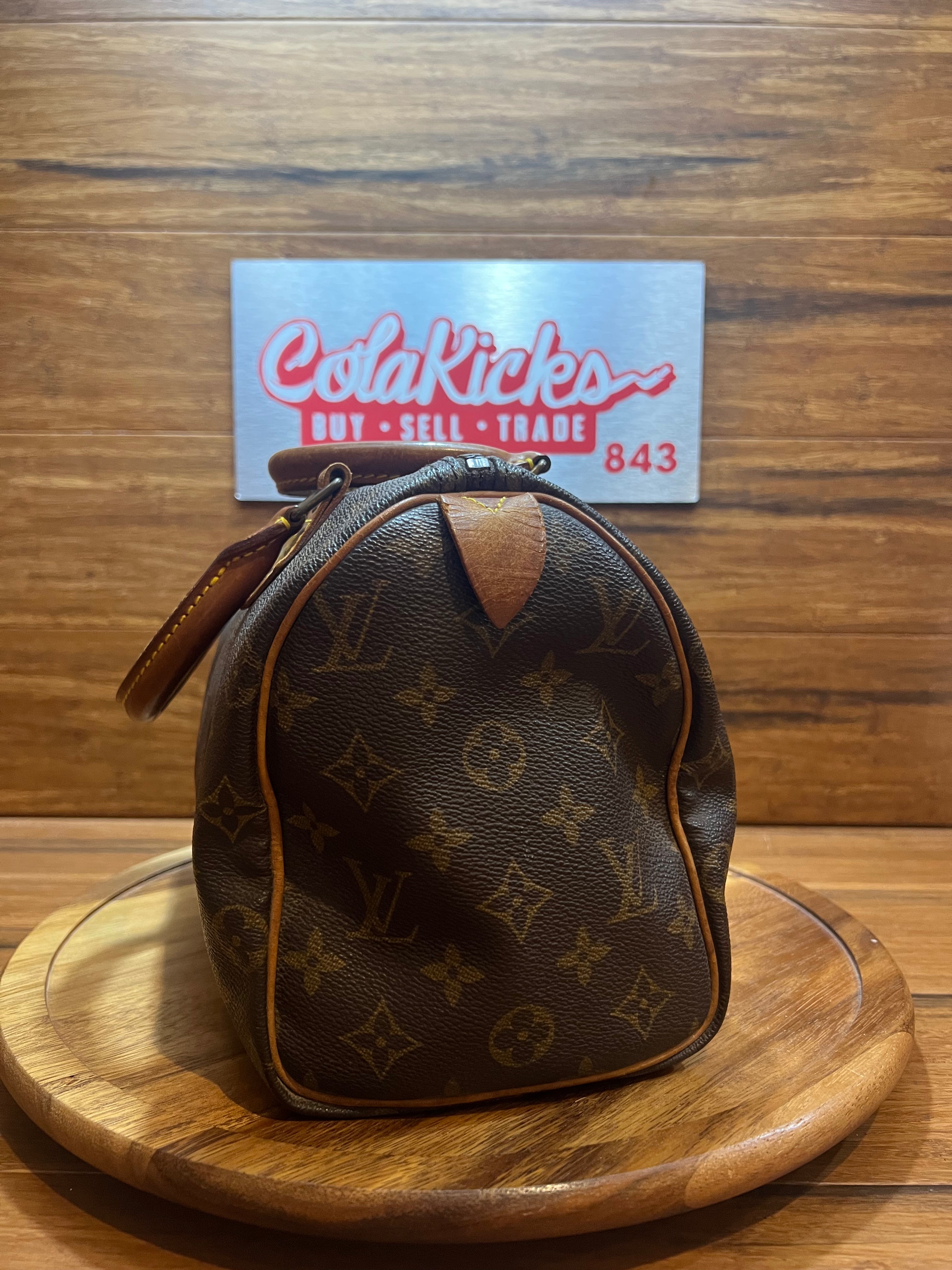 Louis Vuitton Monogram Speedy 25