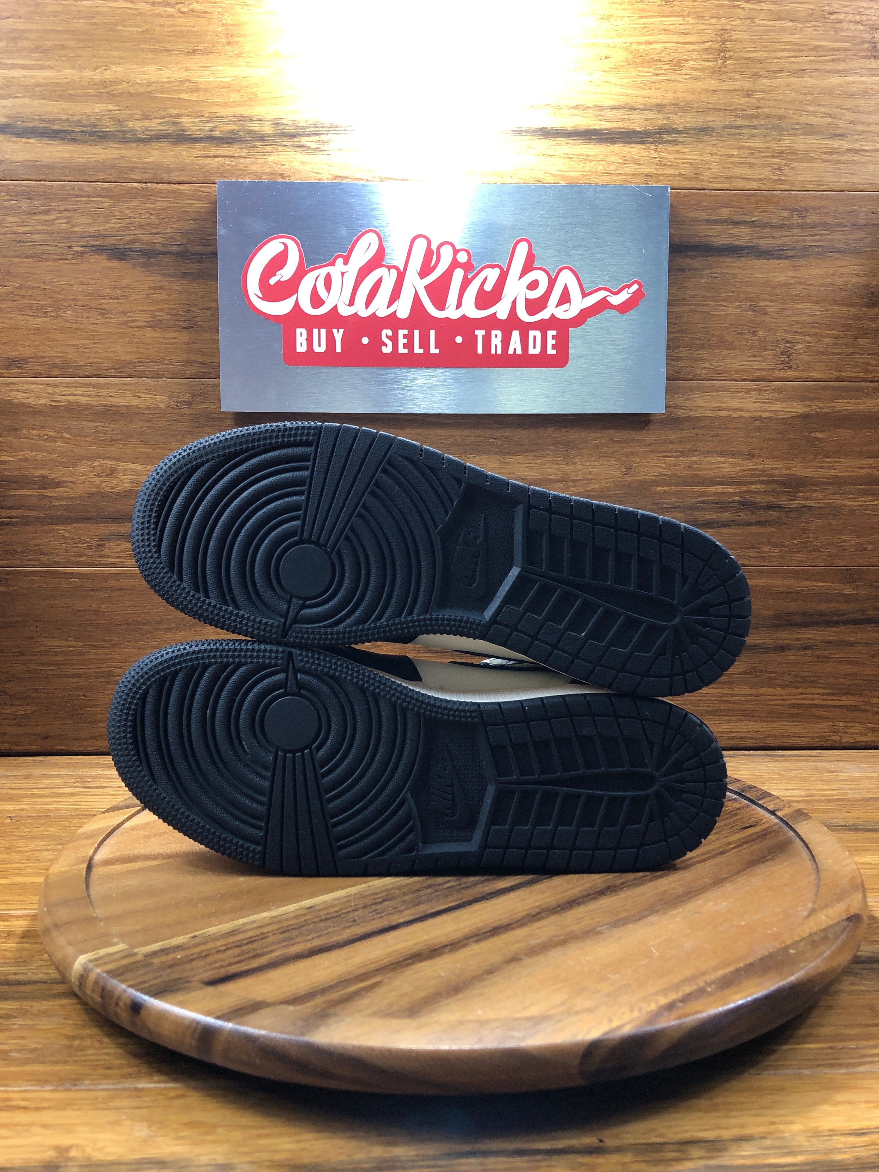 Jordan 1 Retro High Dark Mocha (GS)