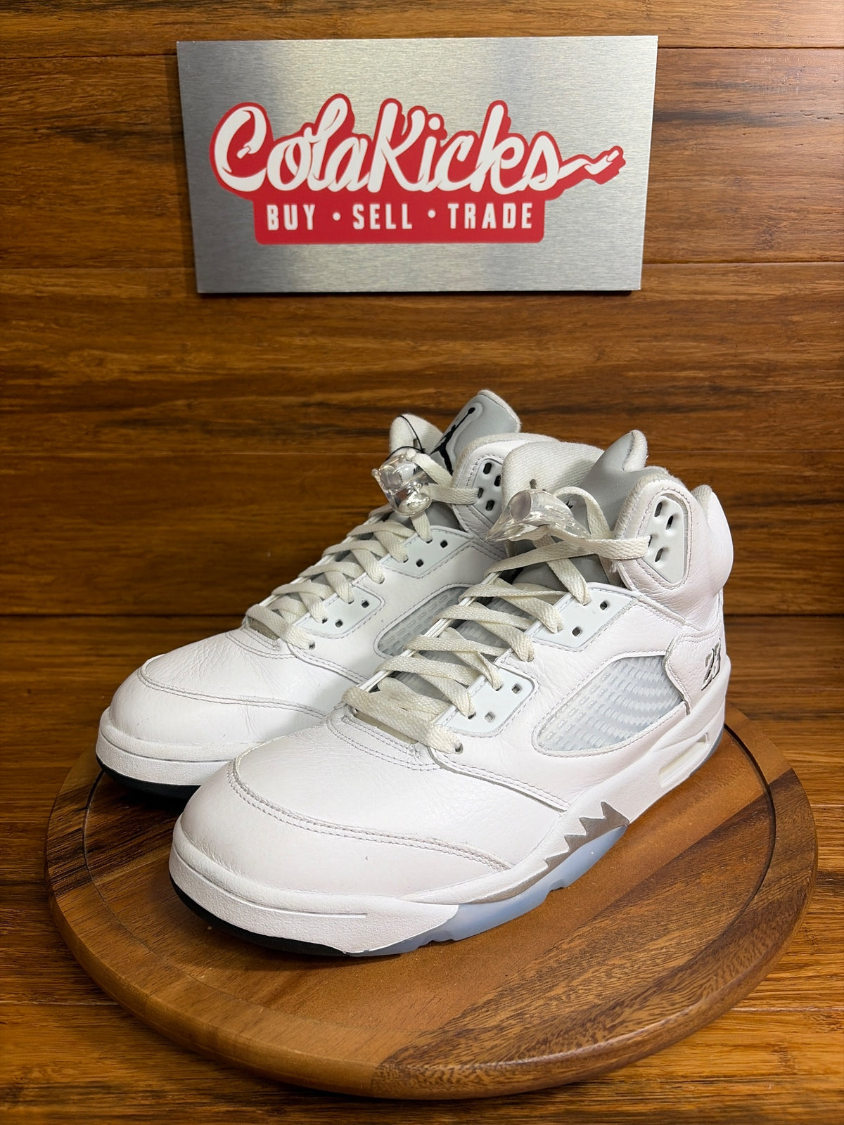 Jordan 5 Retro White Metallic (2026)