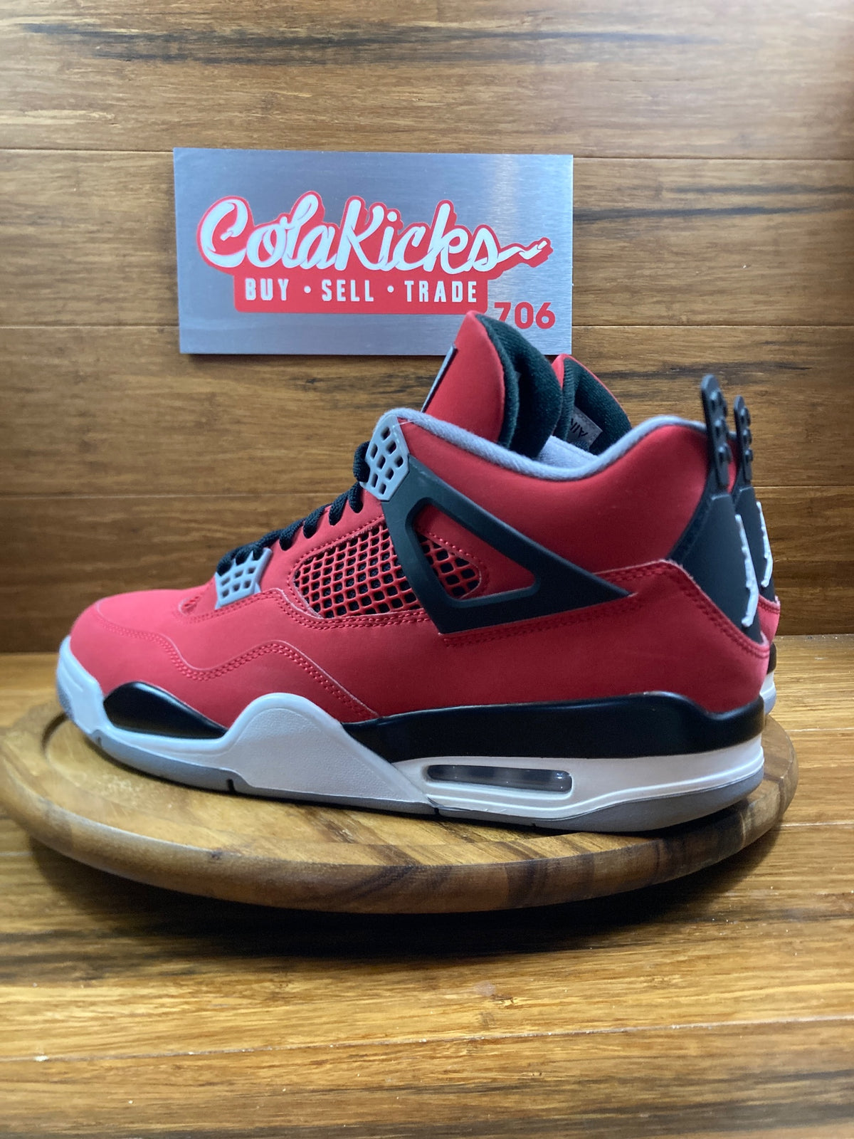Jordan 4 Retro Toro Bravo (2026)