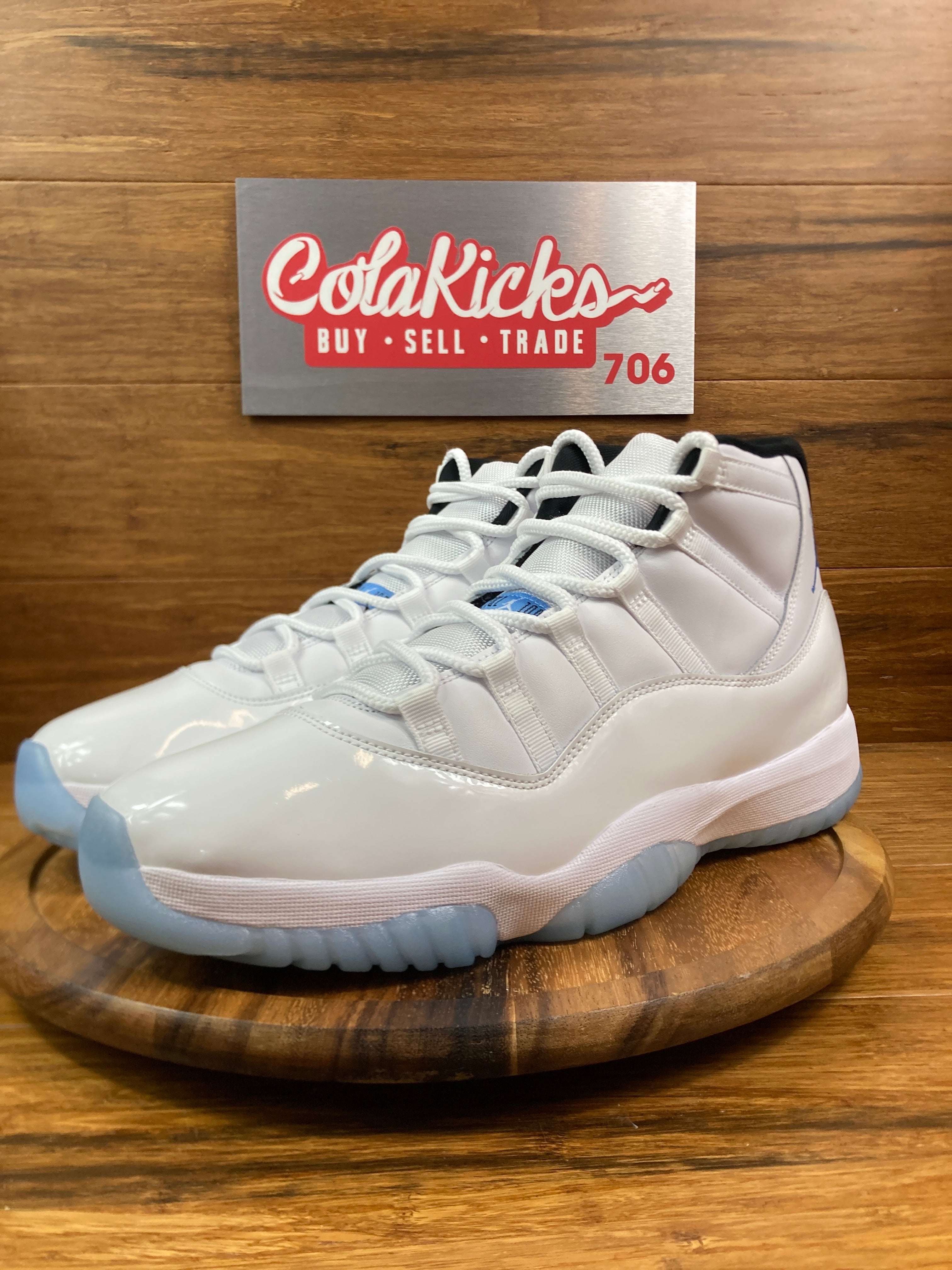 Jordan 11 Retro Legend Blue (2024)