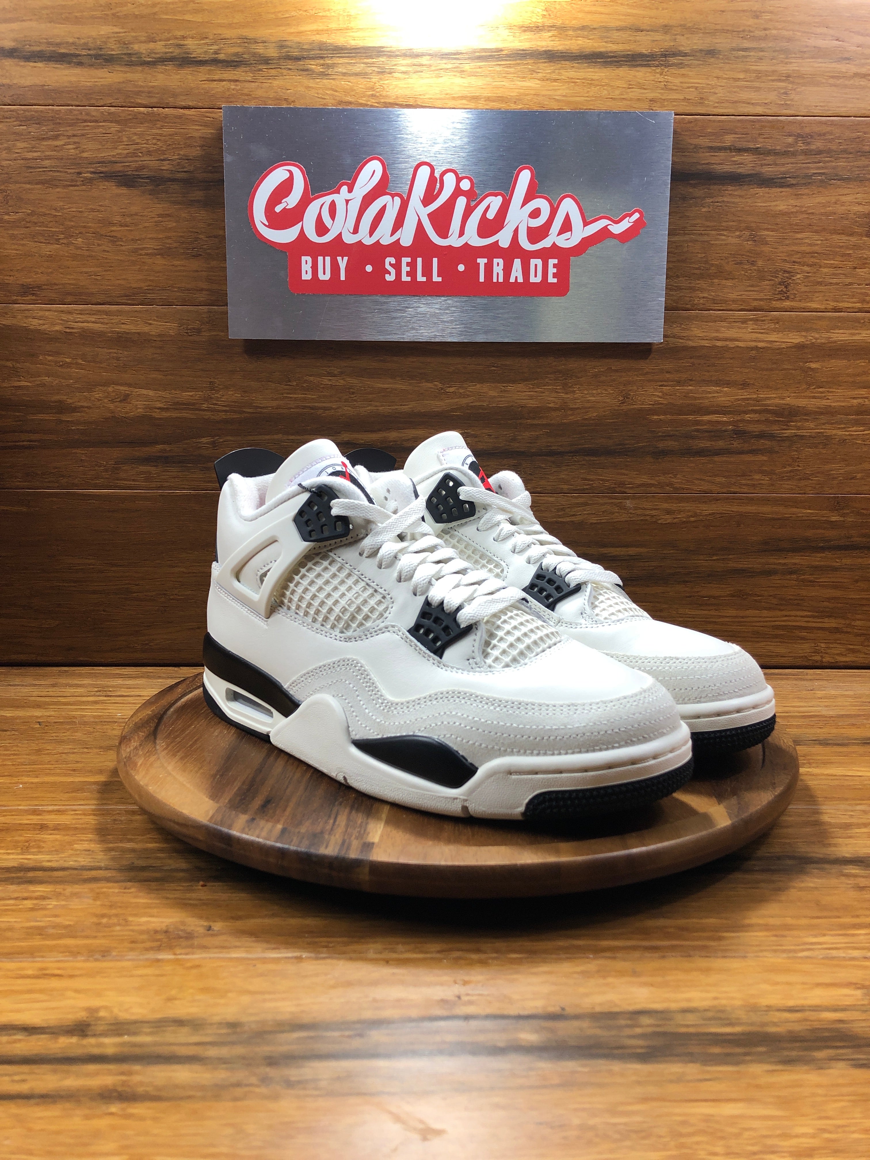 Jordan 4 Retro OG Flight Club