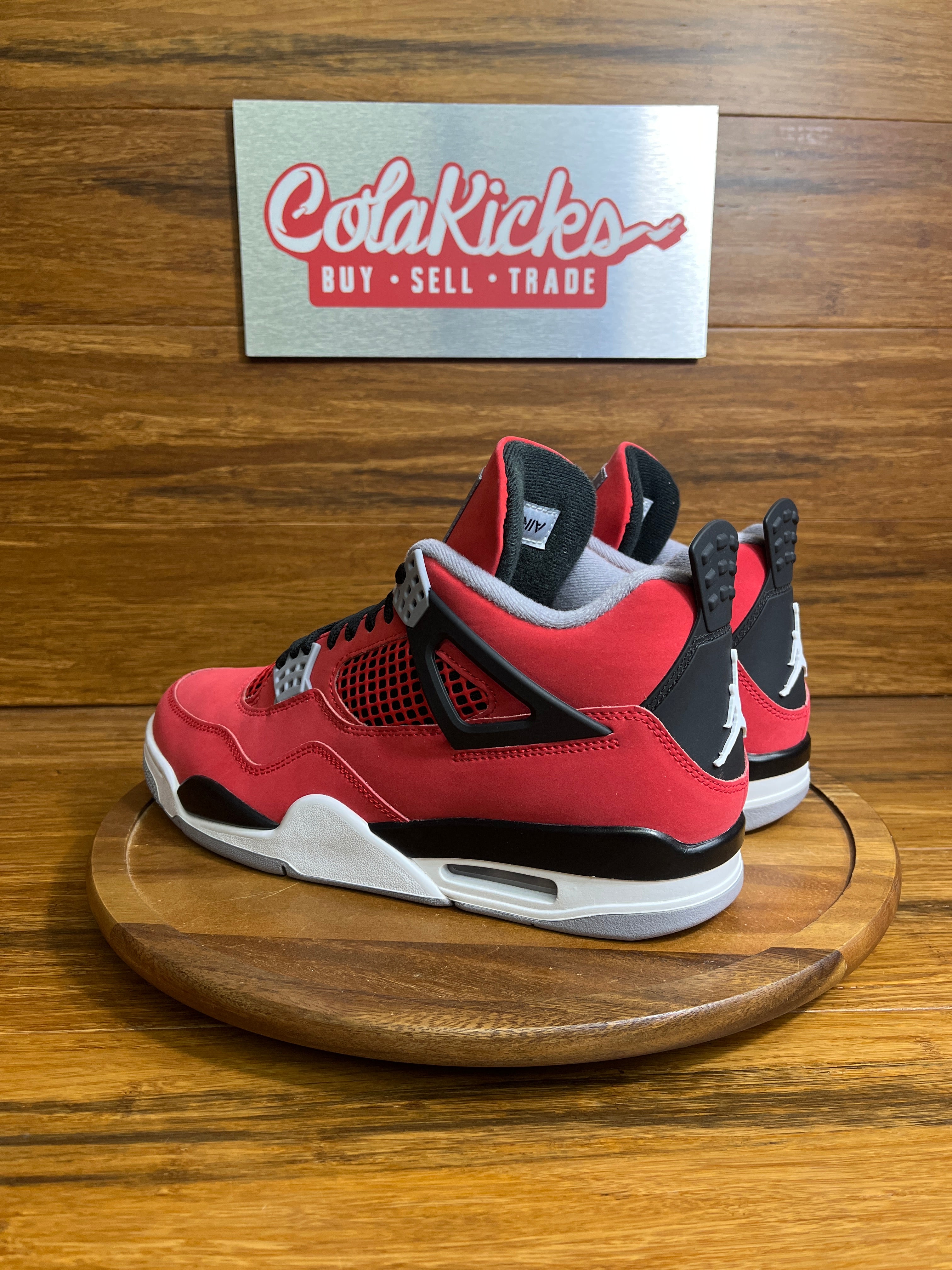 Jordan 4 Retro Toro Bravo (2026)