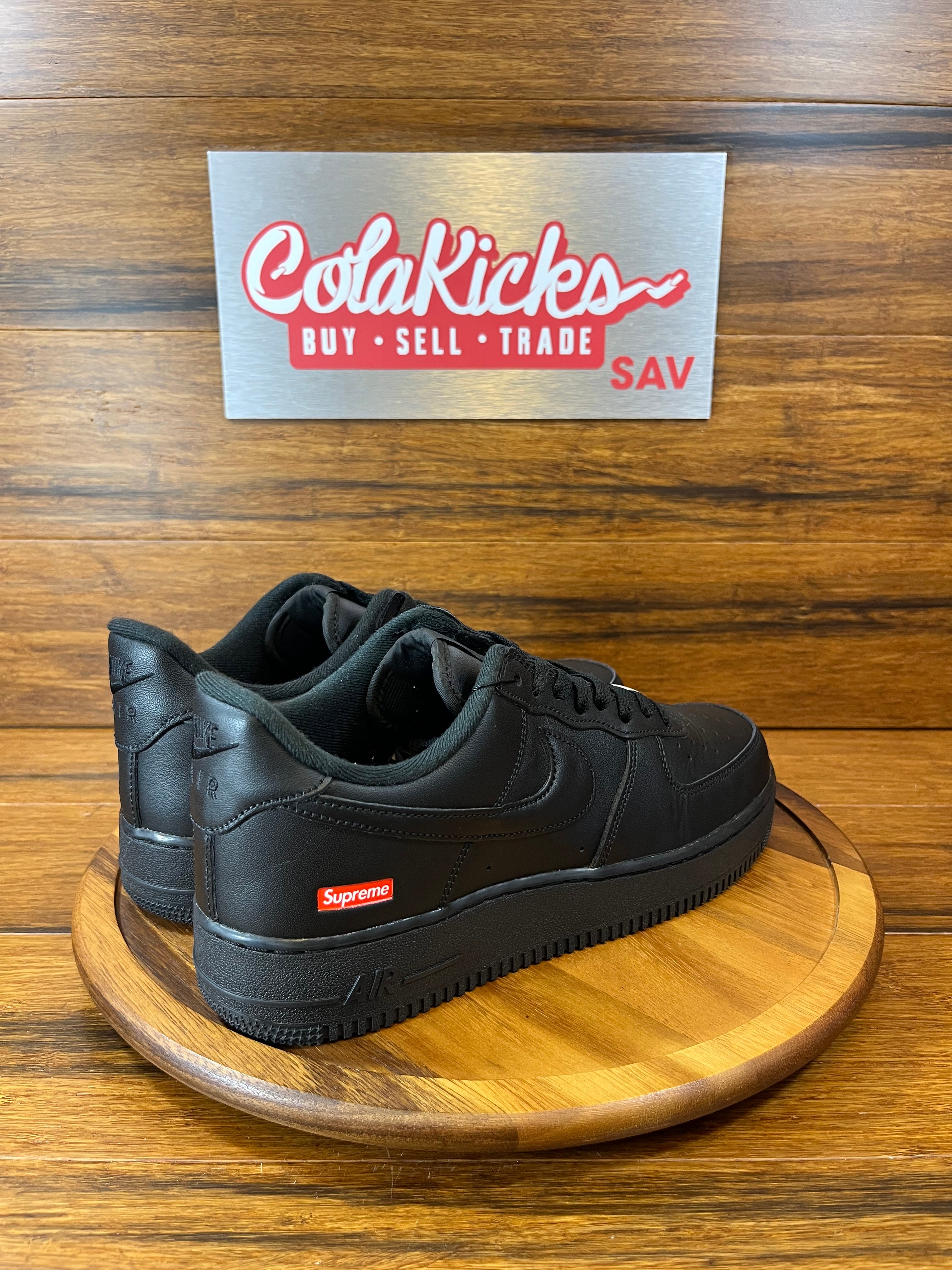 Nike Air Force 1 Low Supreme Black