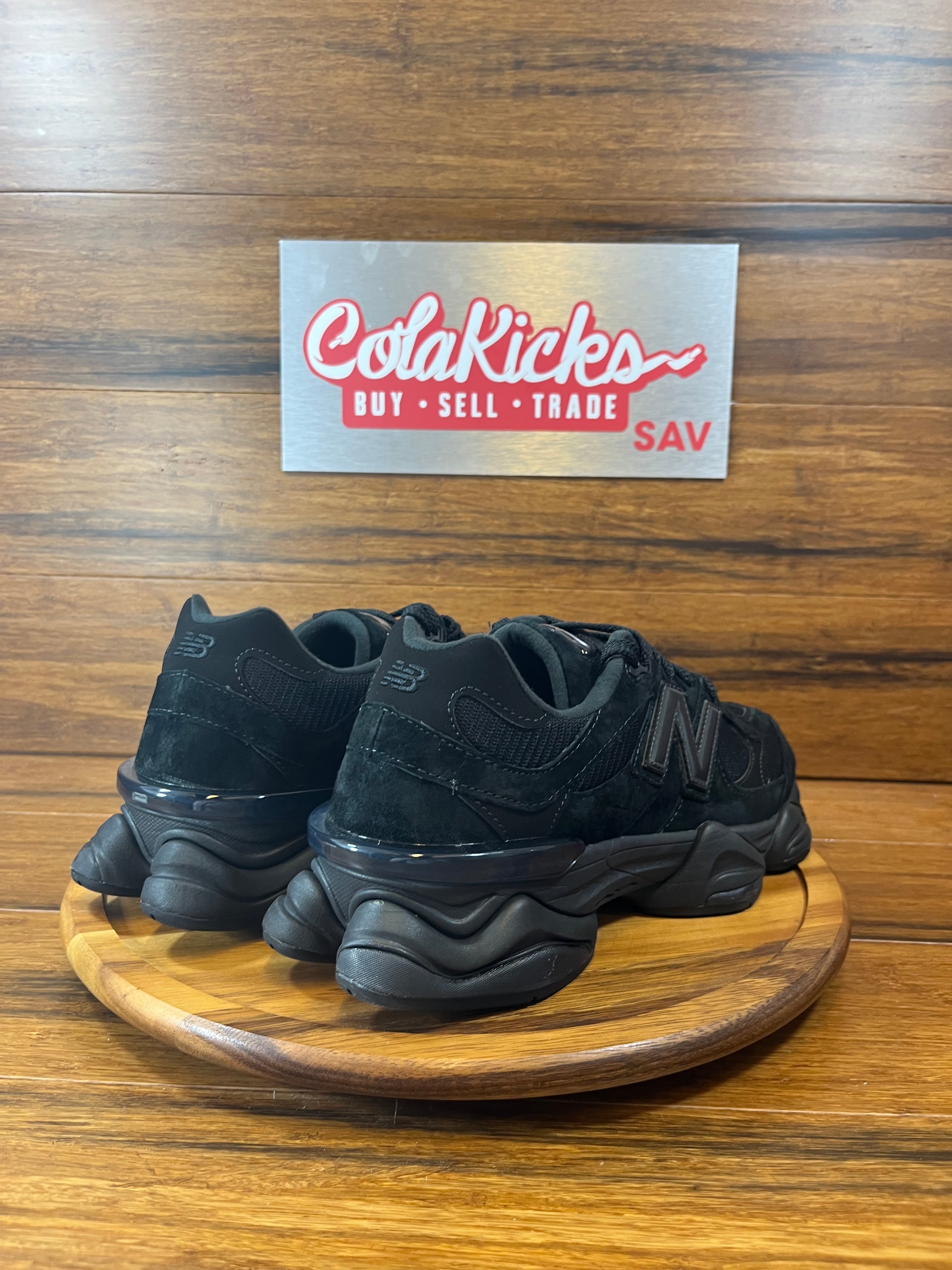 New Balance 9060 Triple Black