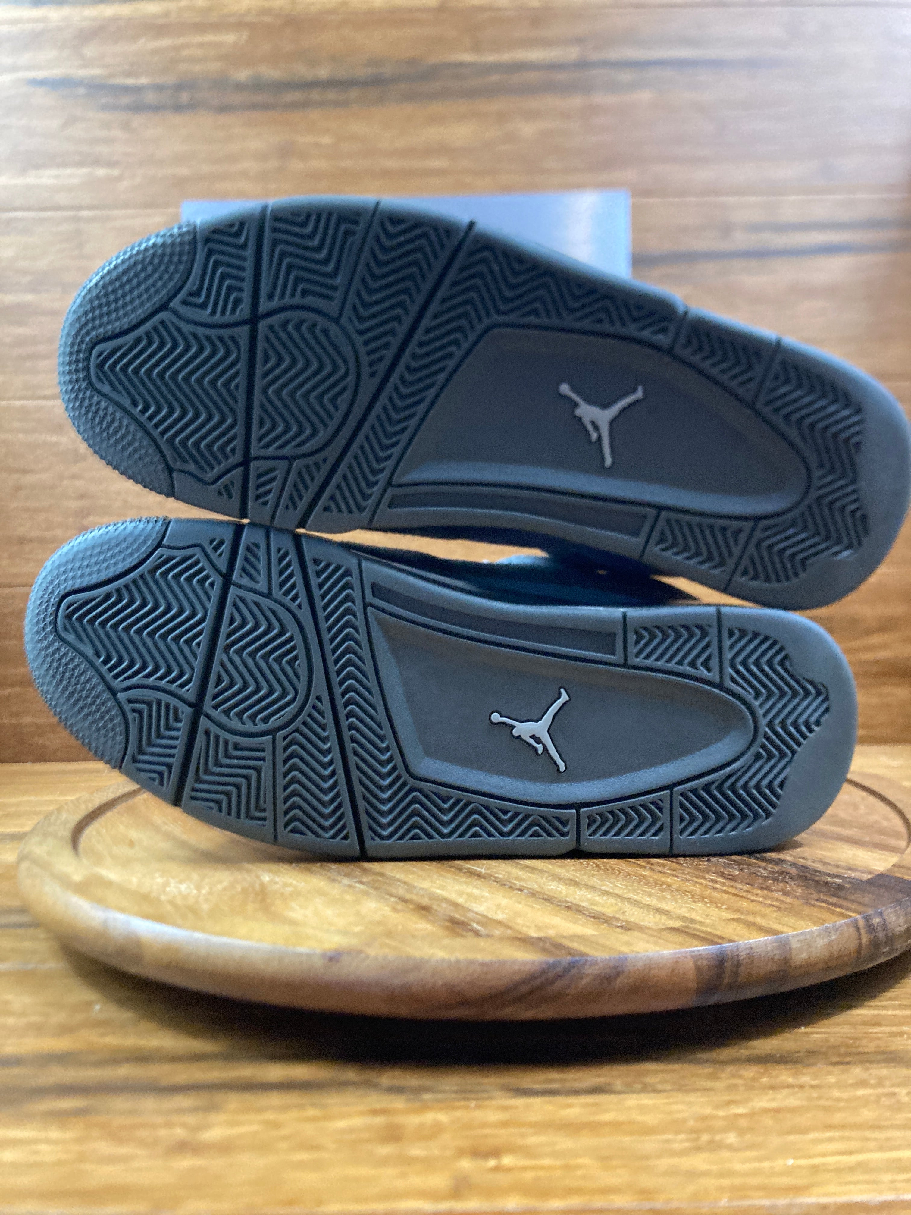Jordan 4 Retro SE Paris Olympics Wet Cement