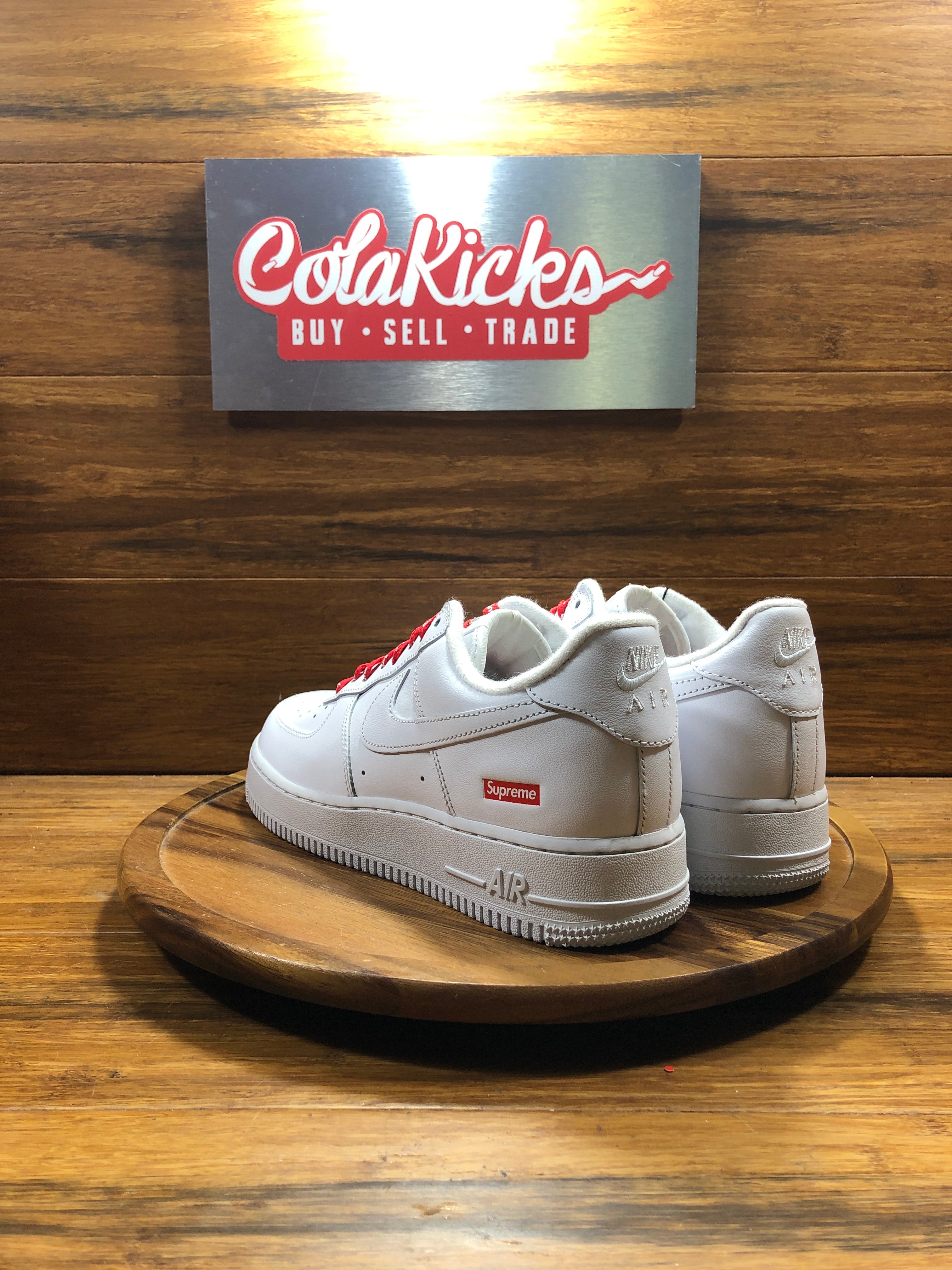 Nike Air Force 1 Low Supreme White