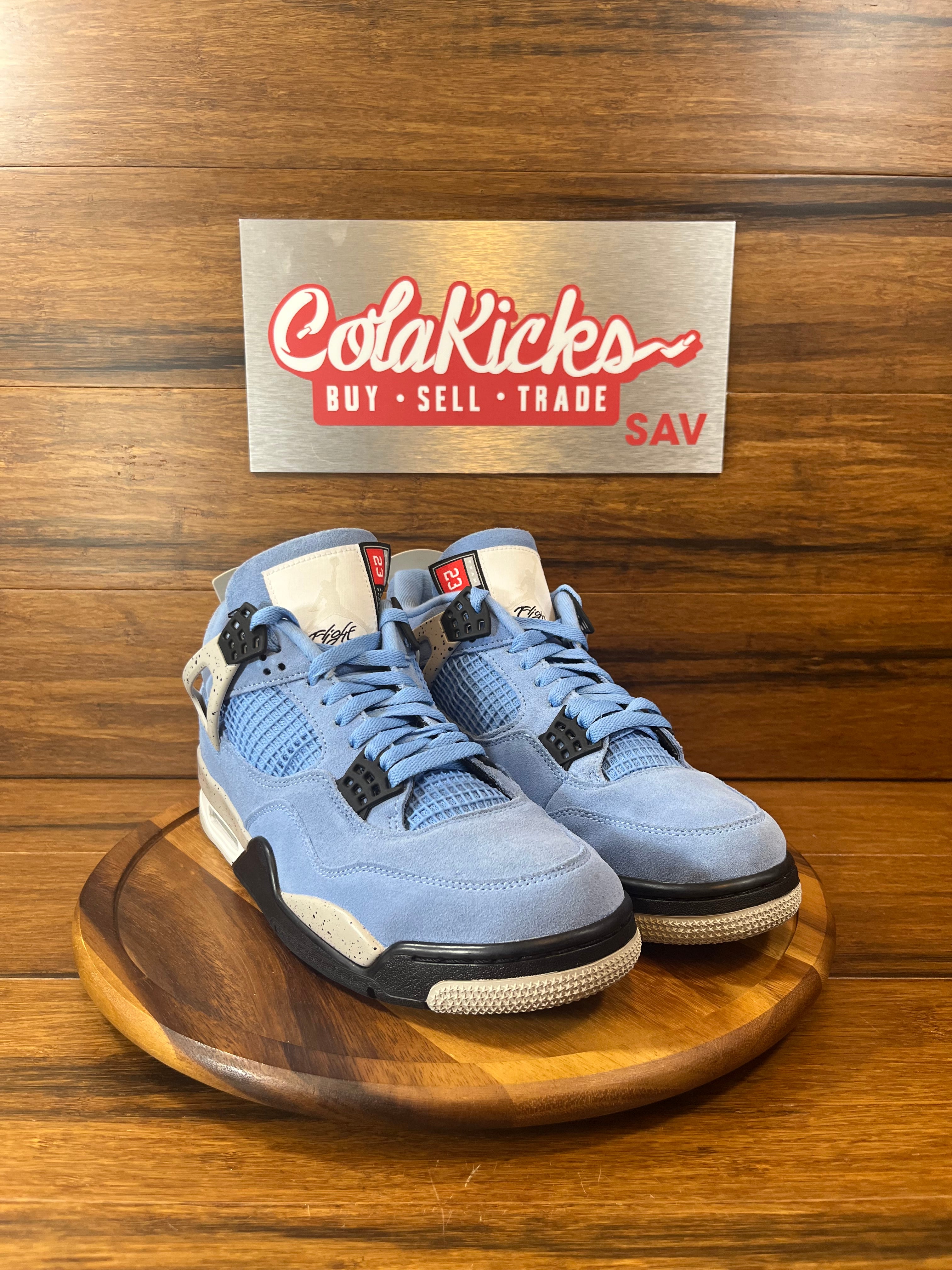 Jordan 4 Retro University Blue