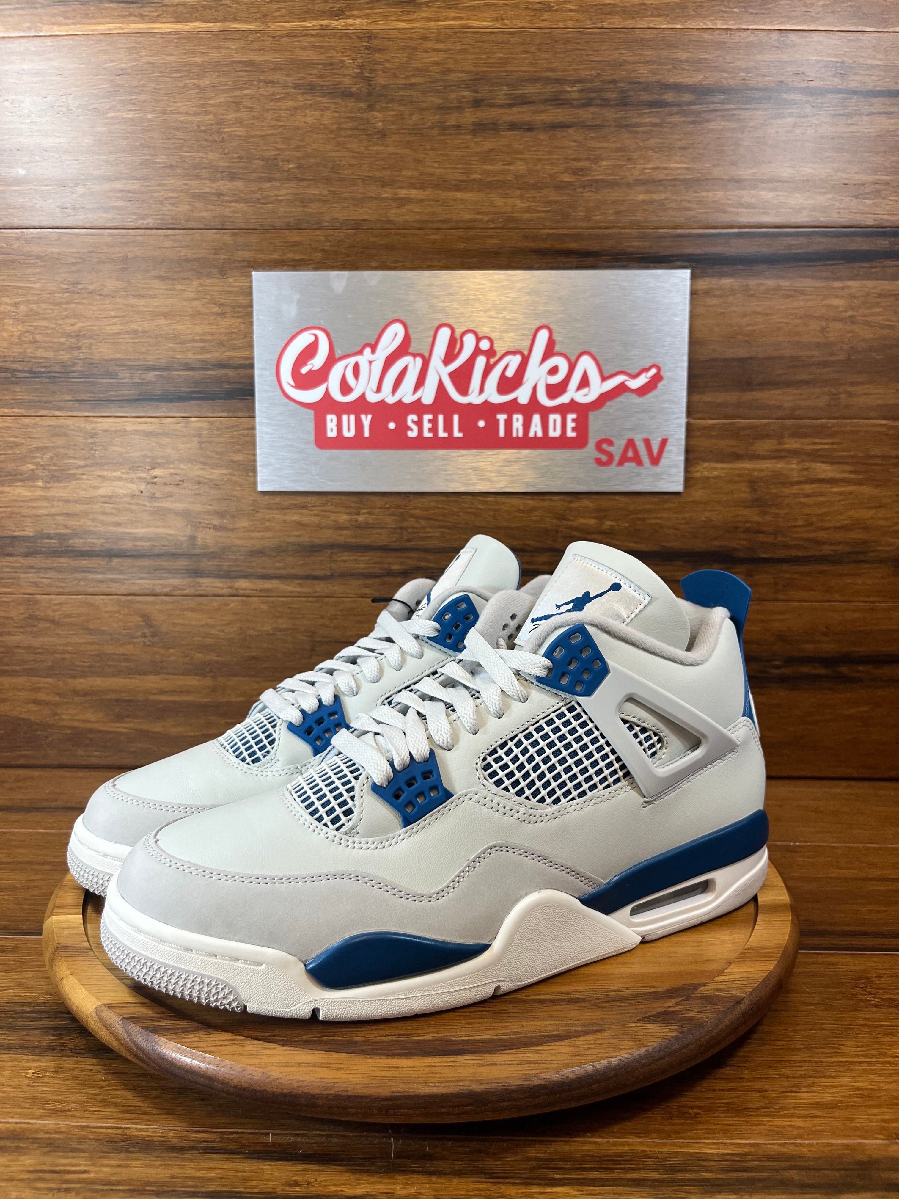 Jordan 4 Retro Military Blue (2024)
