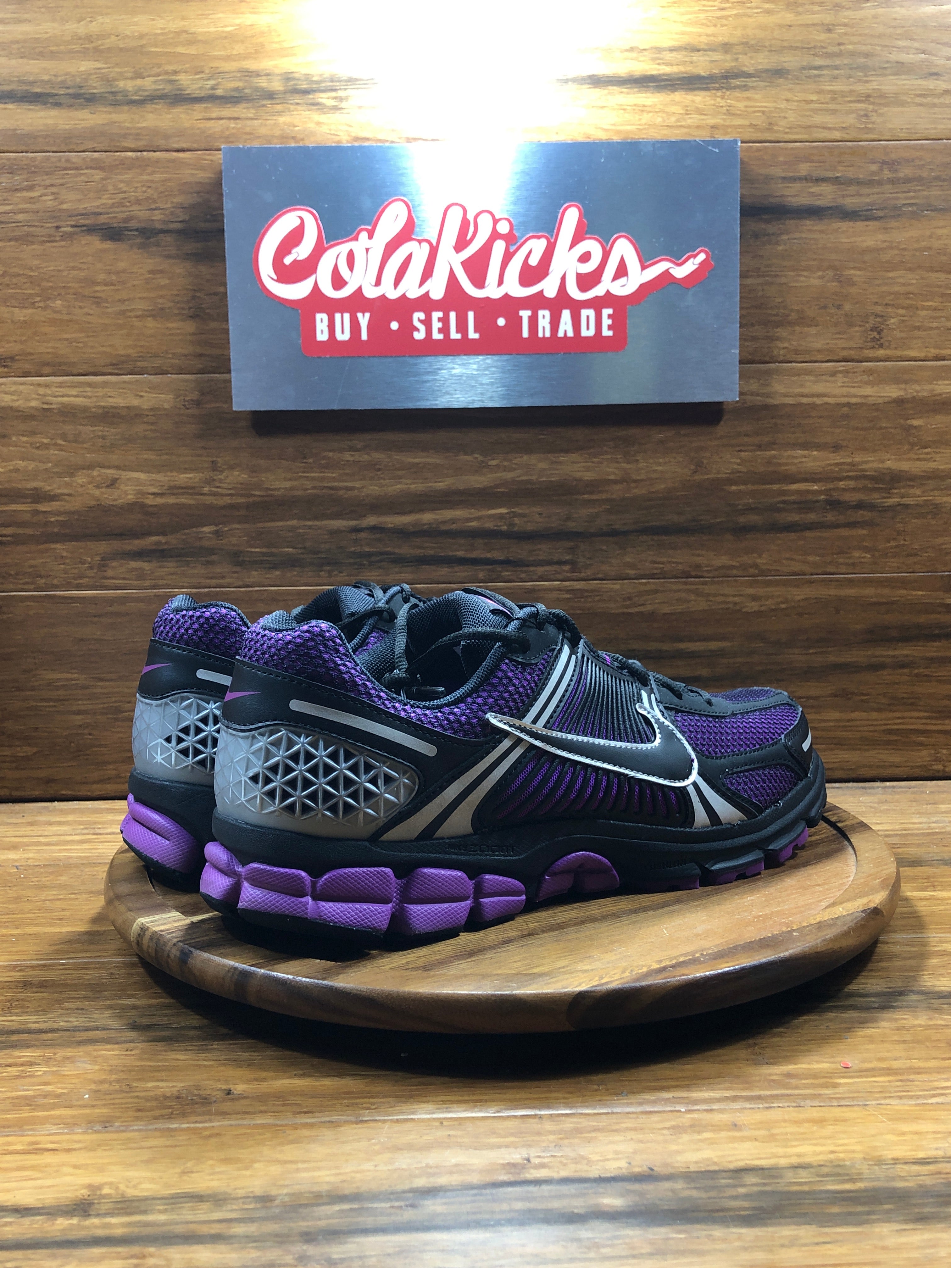 Nike Zoom Vomero 5 Black Vivid Purple