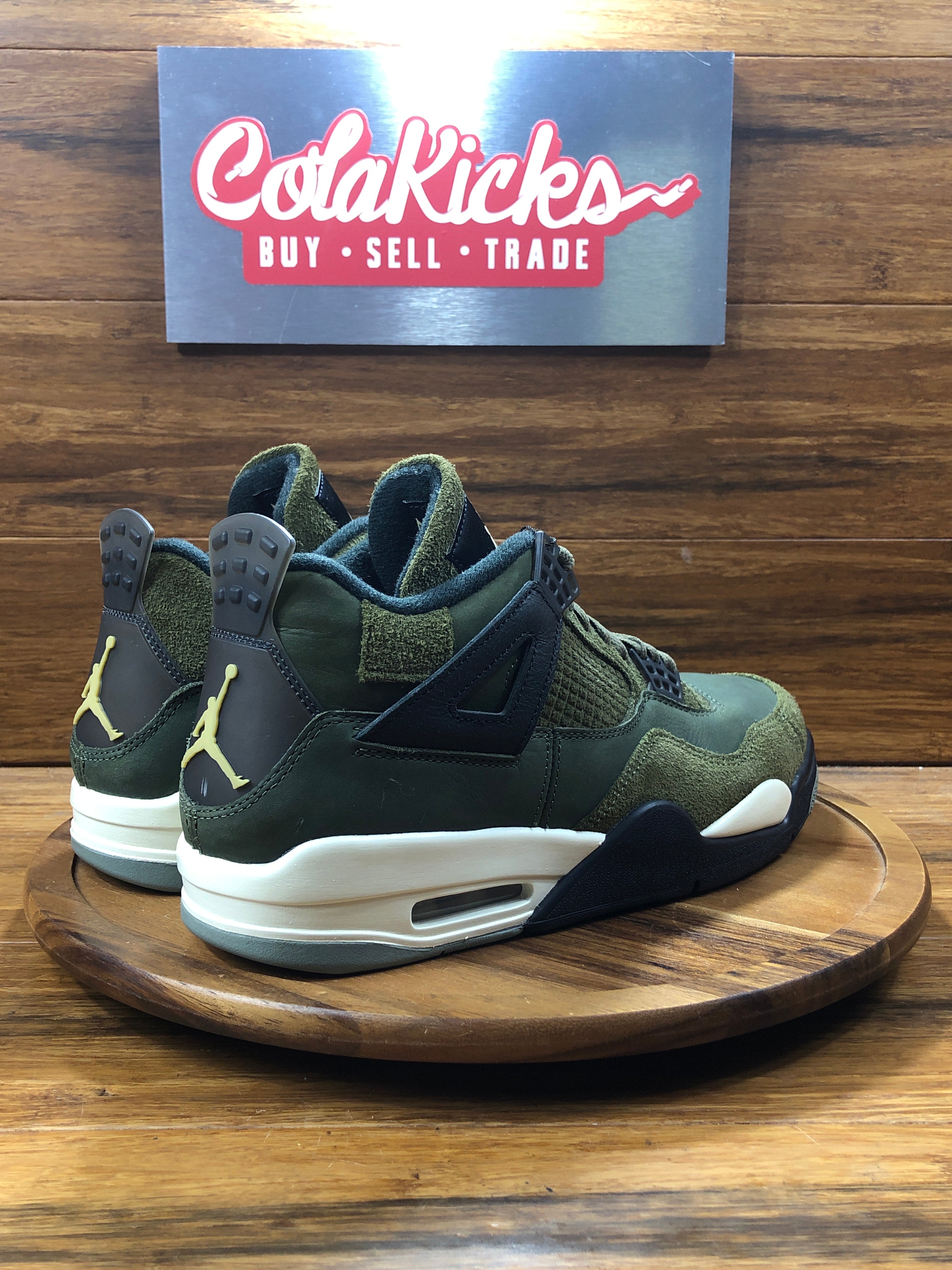 Jordan 4 Retro SE Craft Medium Olive