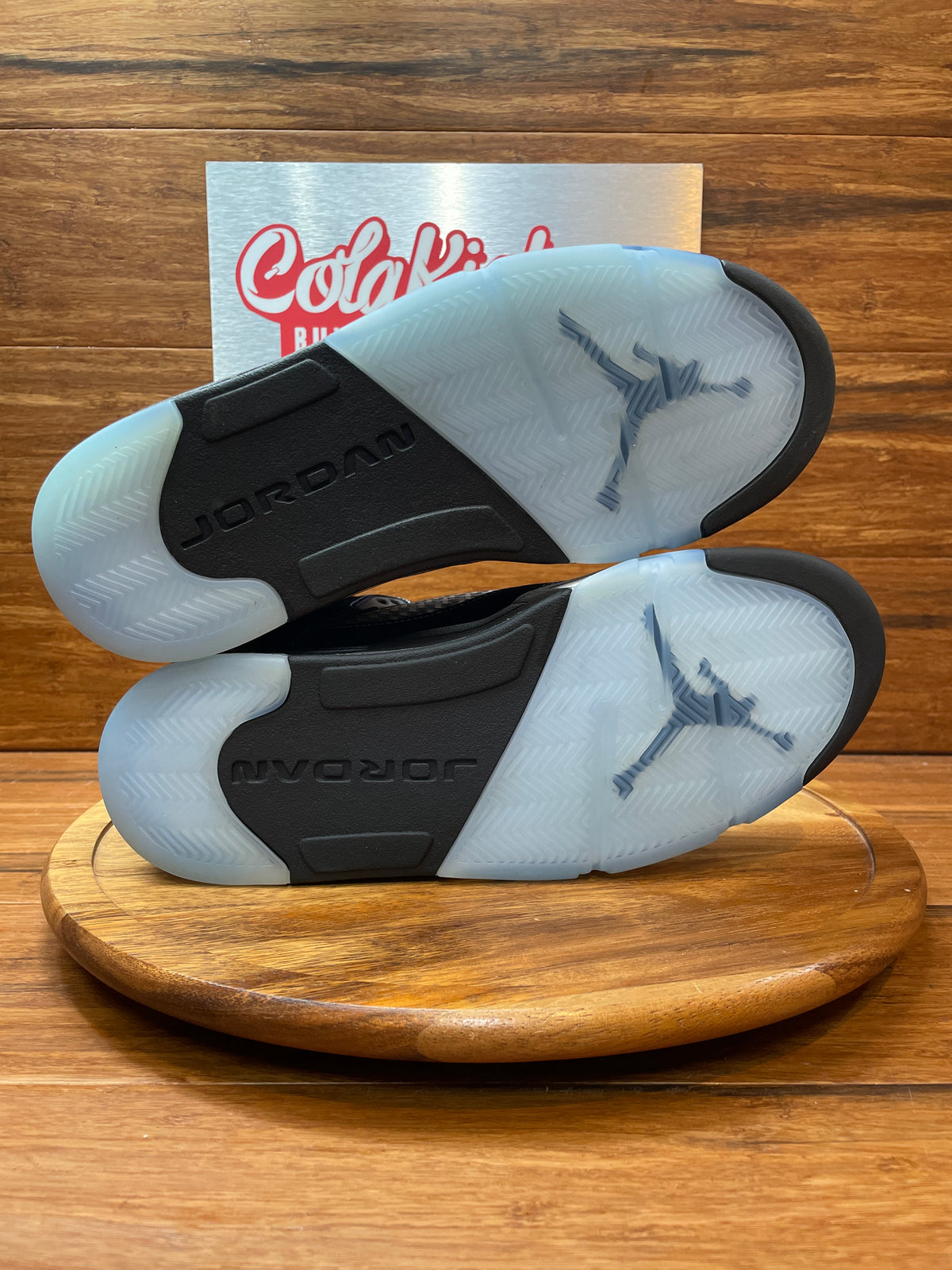 Jordan 5 Retro Black University Blue (2026)
