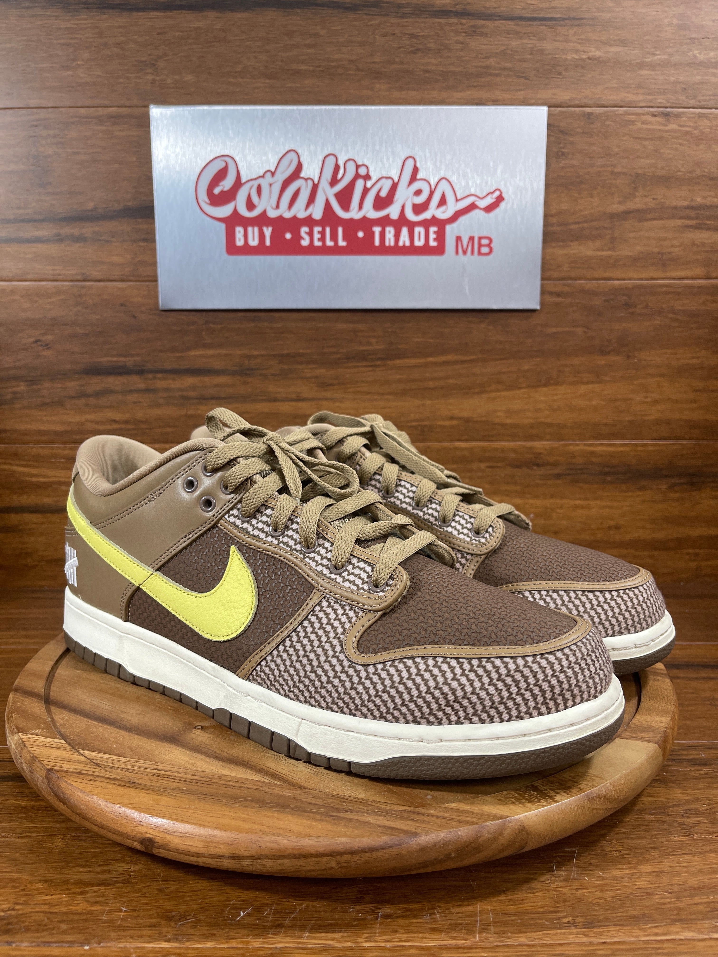 Nike Dunk Low SP Undefeated Canteen Dunk vs. AF1 Pack