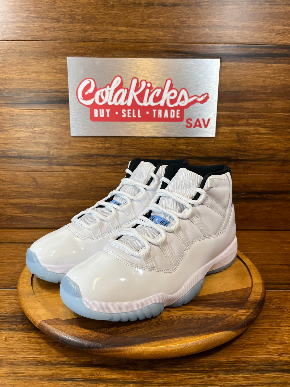 Jordan 11 Retro Legend Blue (2024)