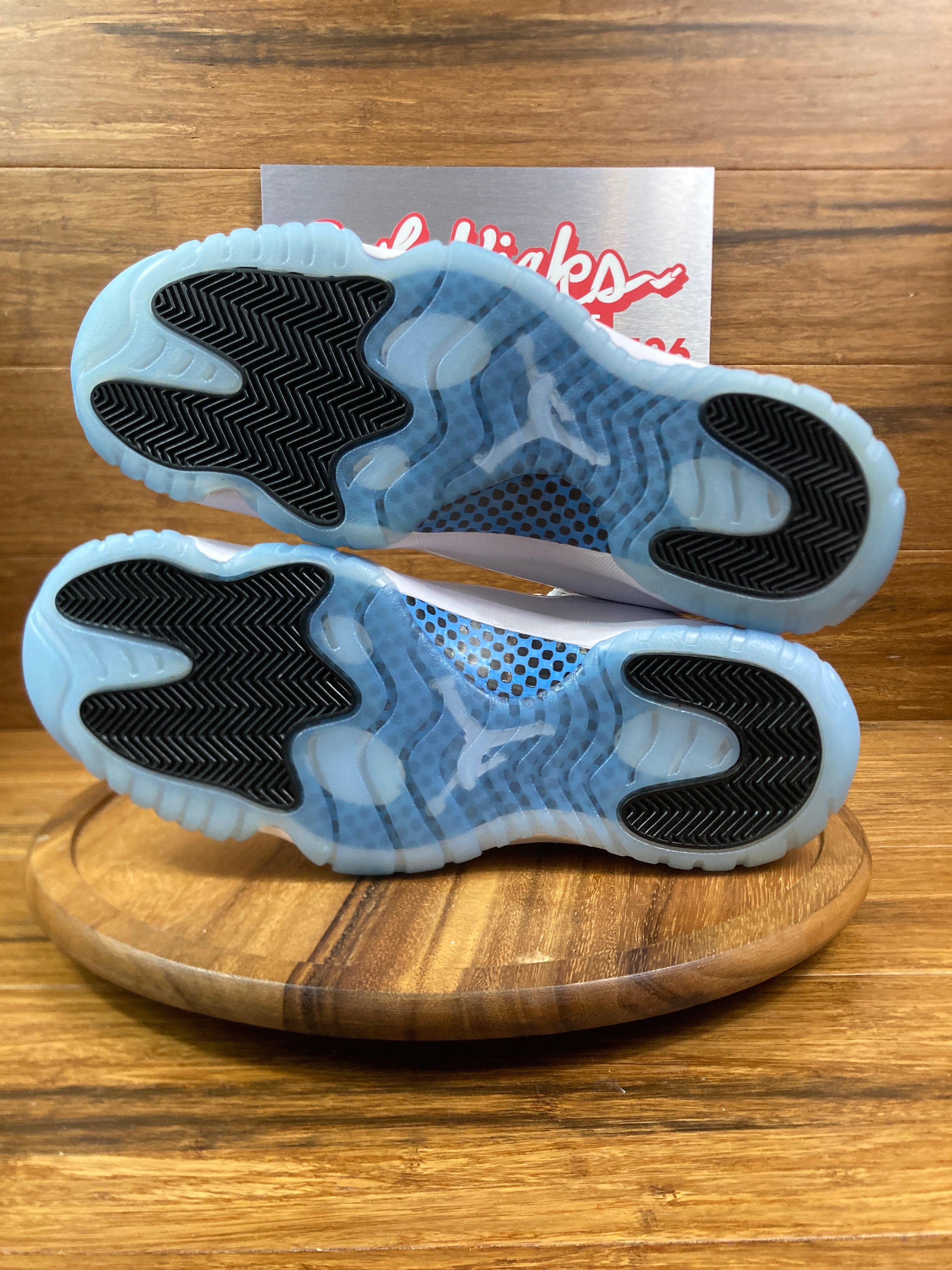 Jordan 11 Retro Legend Blue (2024)