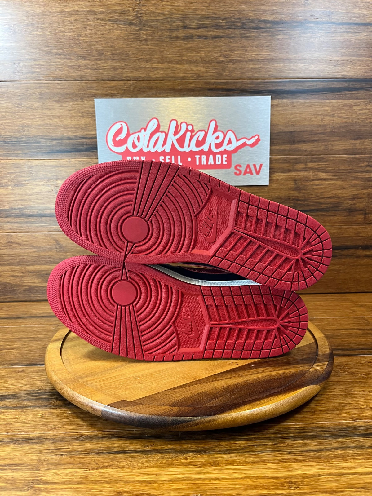 Jordan 1 Retro Low OG Banned