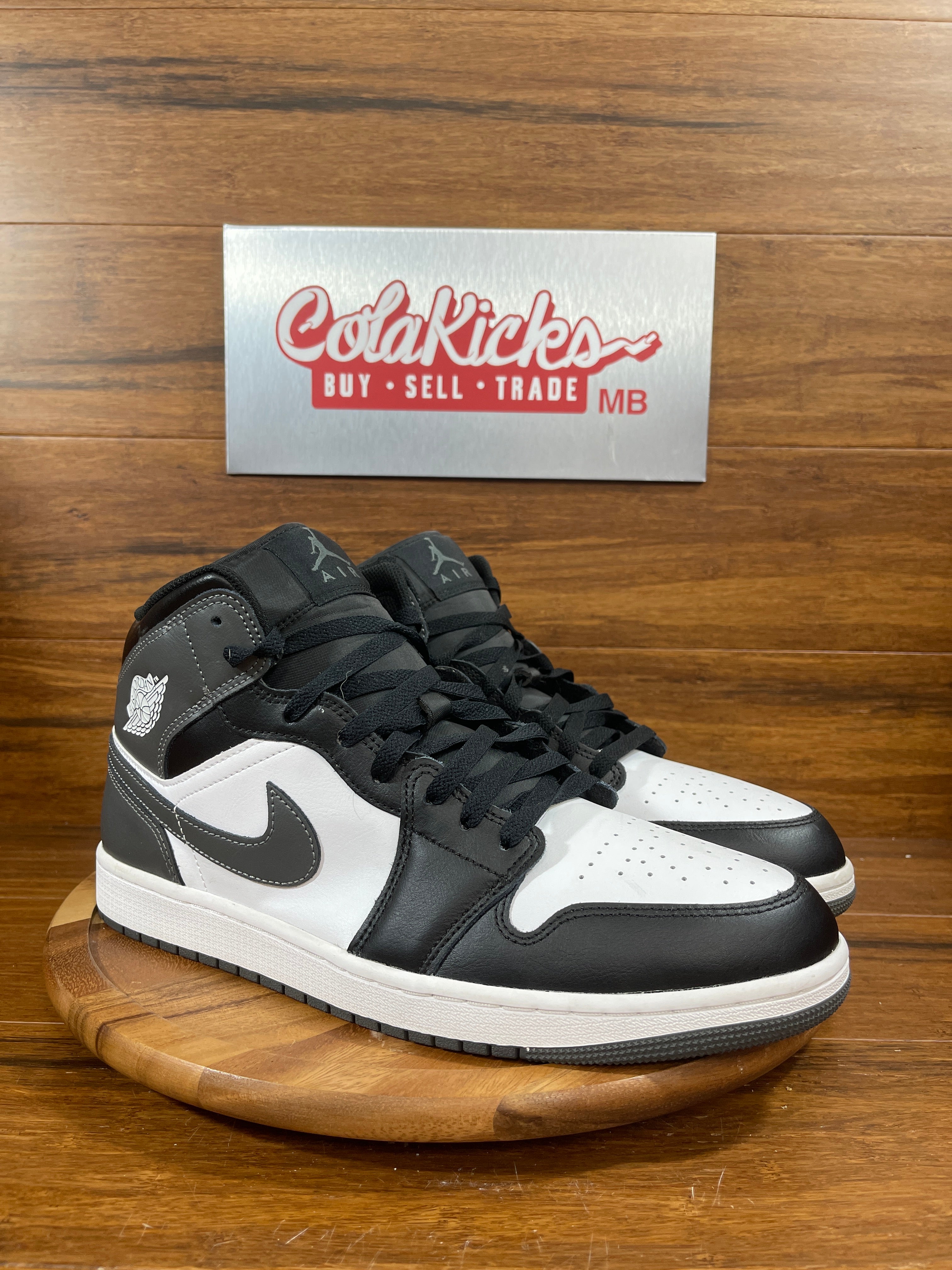 Jordan 1 Mid Black White Iron Grey