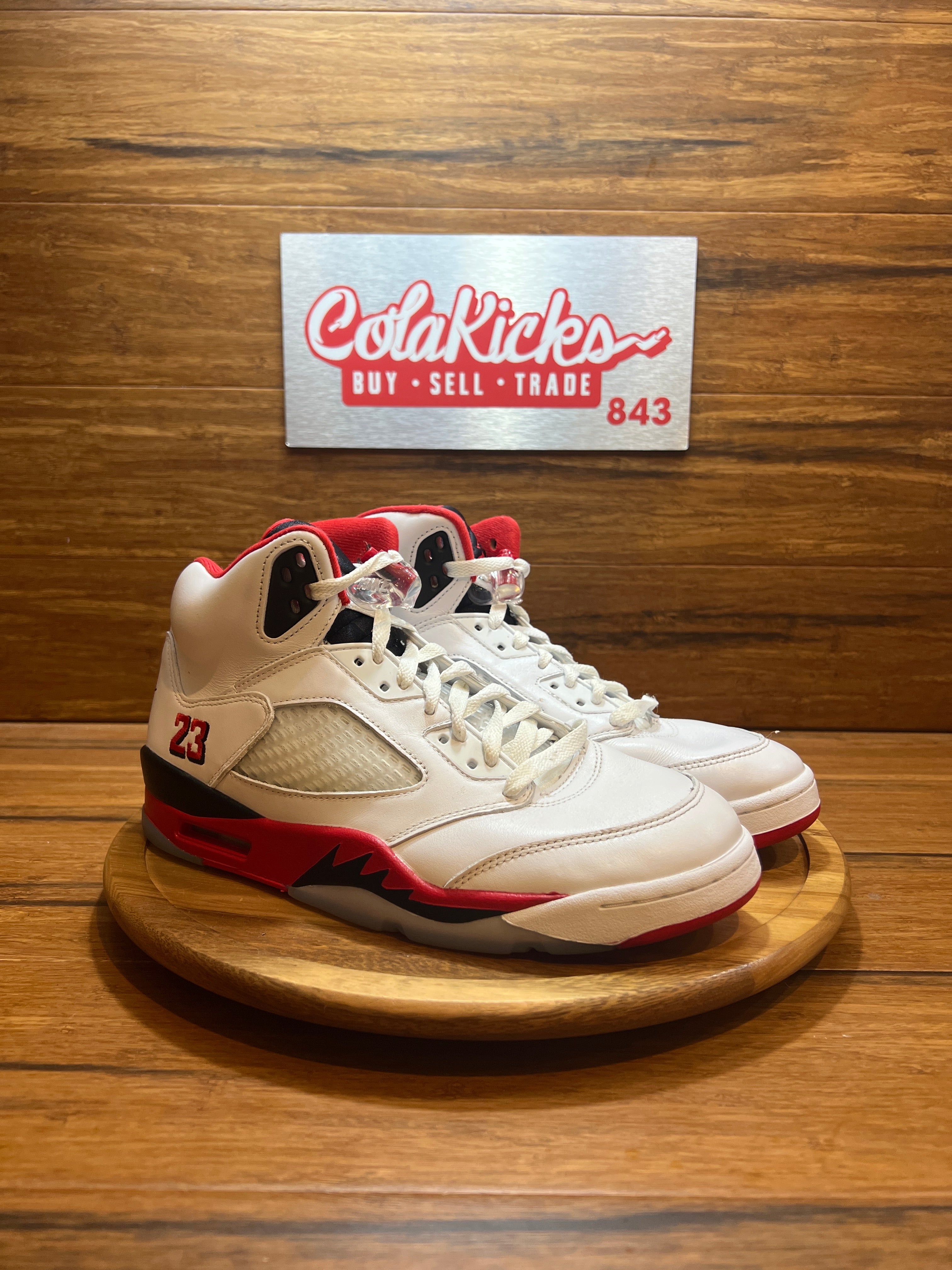 Jordan 5 Retro Fire Red Black Tongue (2025)