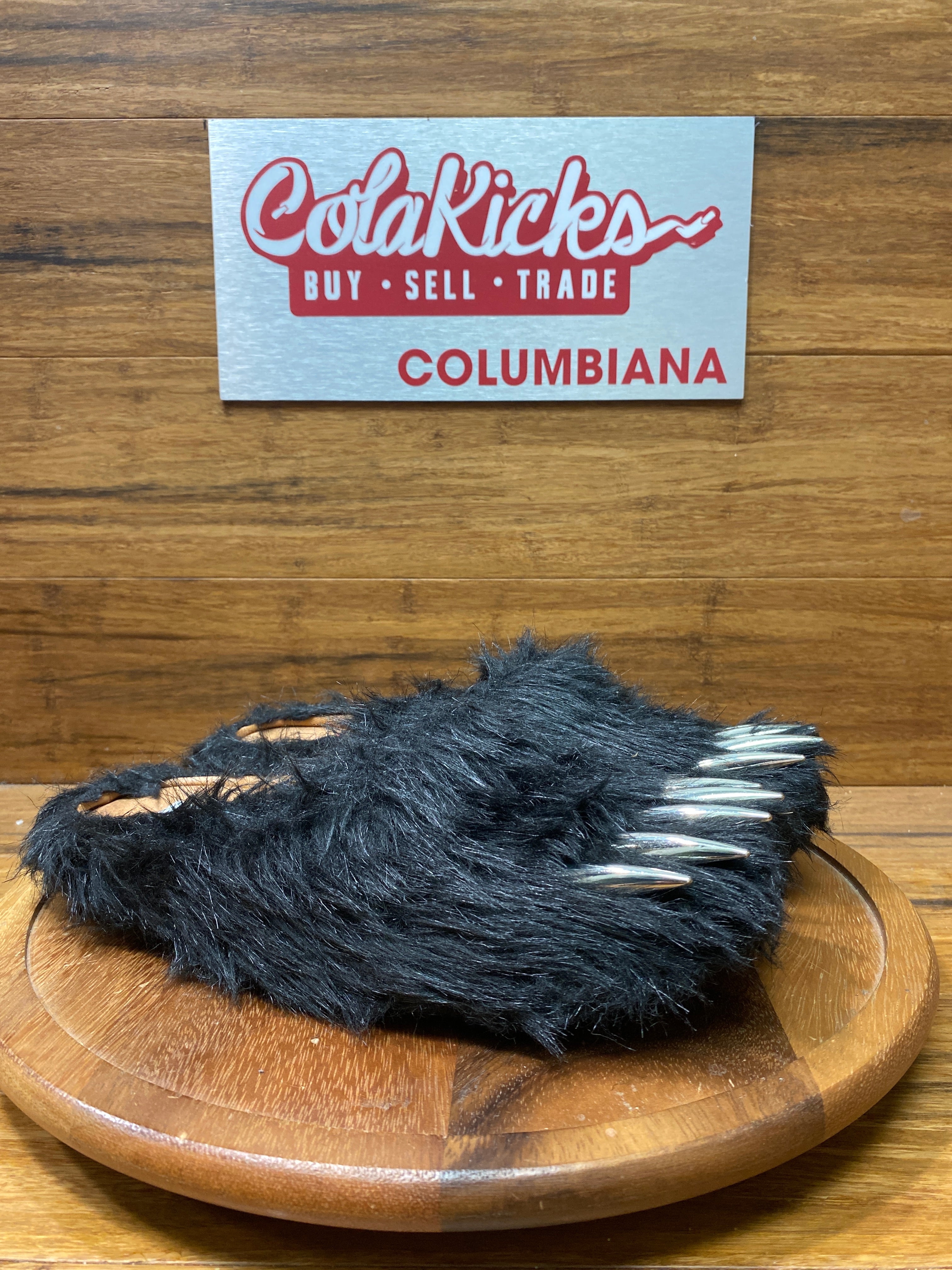 Bravest Studios Bear Claw Mule Black