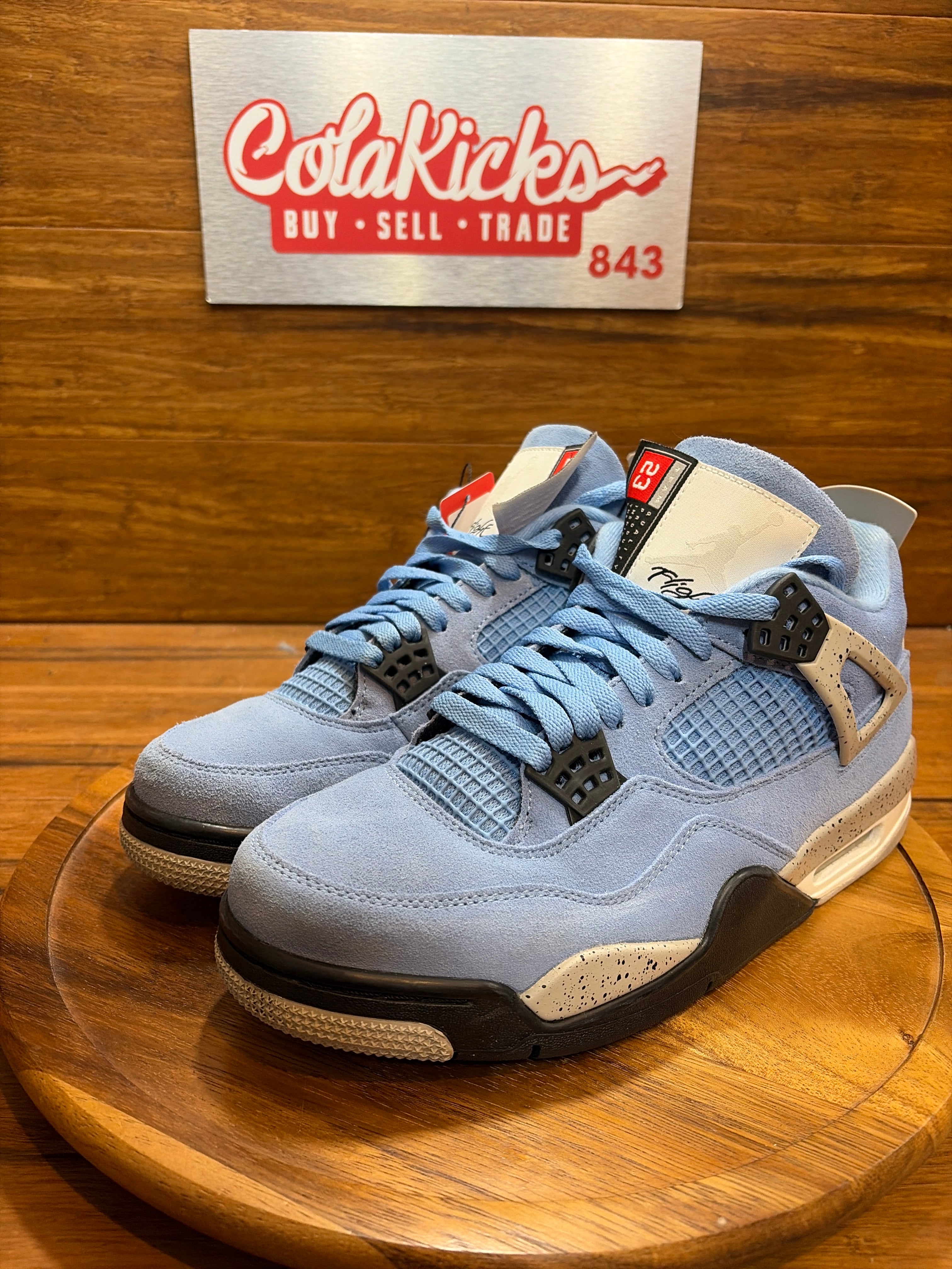 Jordan 4 Retro University Blue
