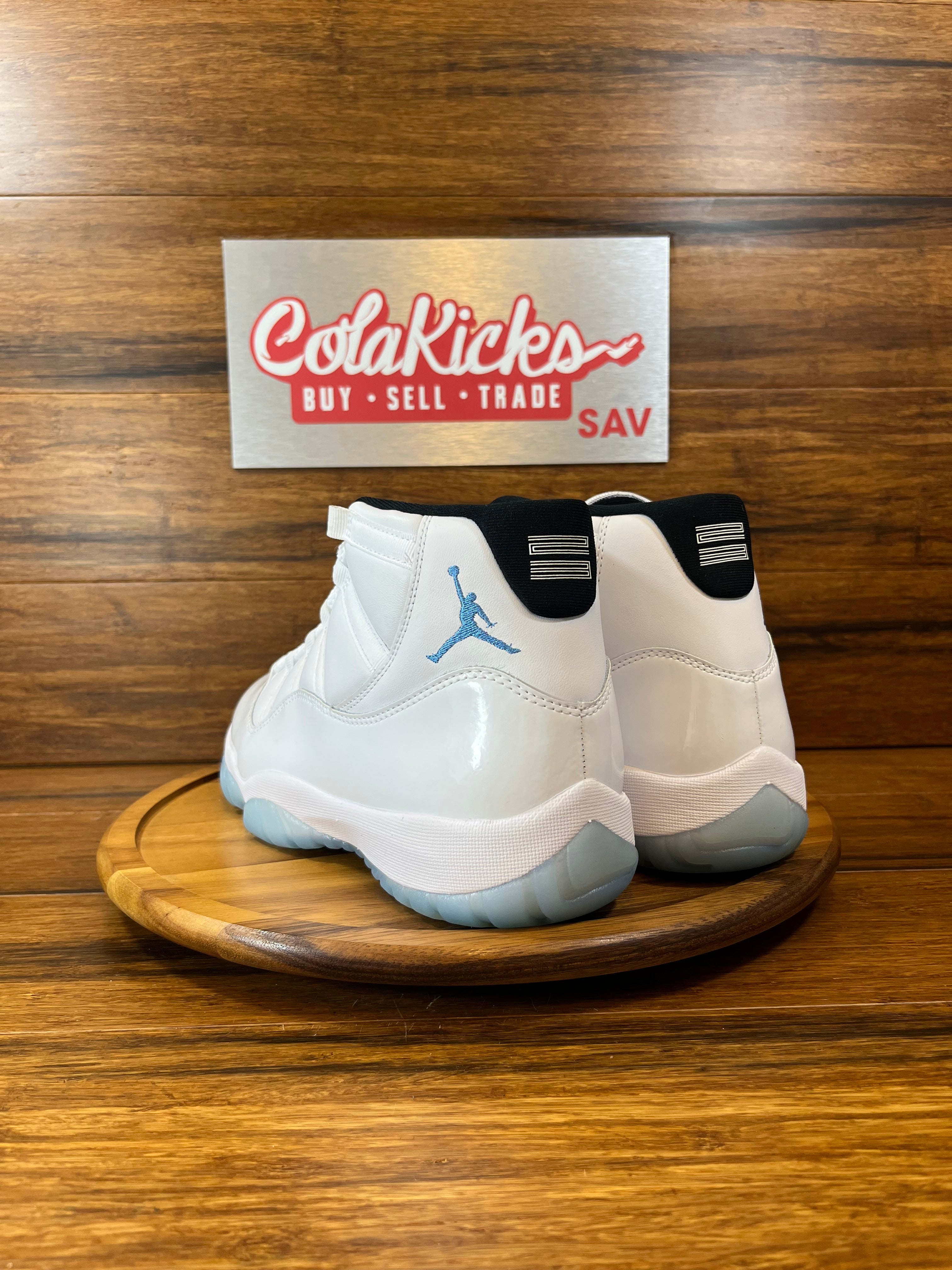 Jordan 11 Retro Legend Blue (2024)