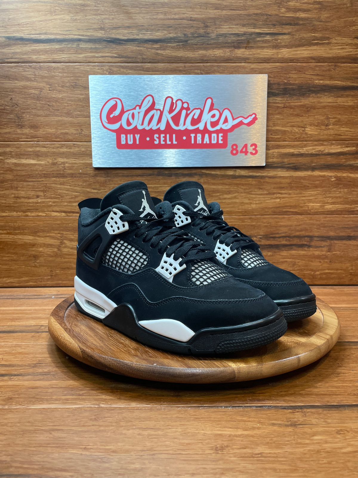 Jordan 4 Retro White Thunder
