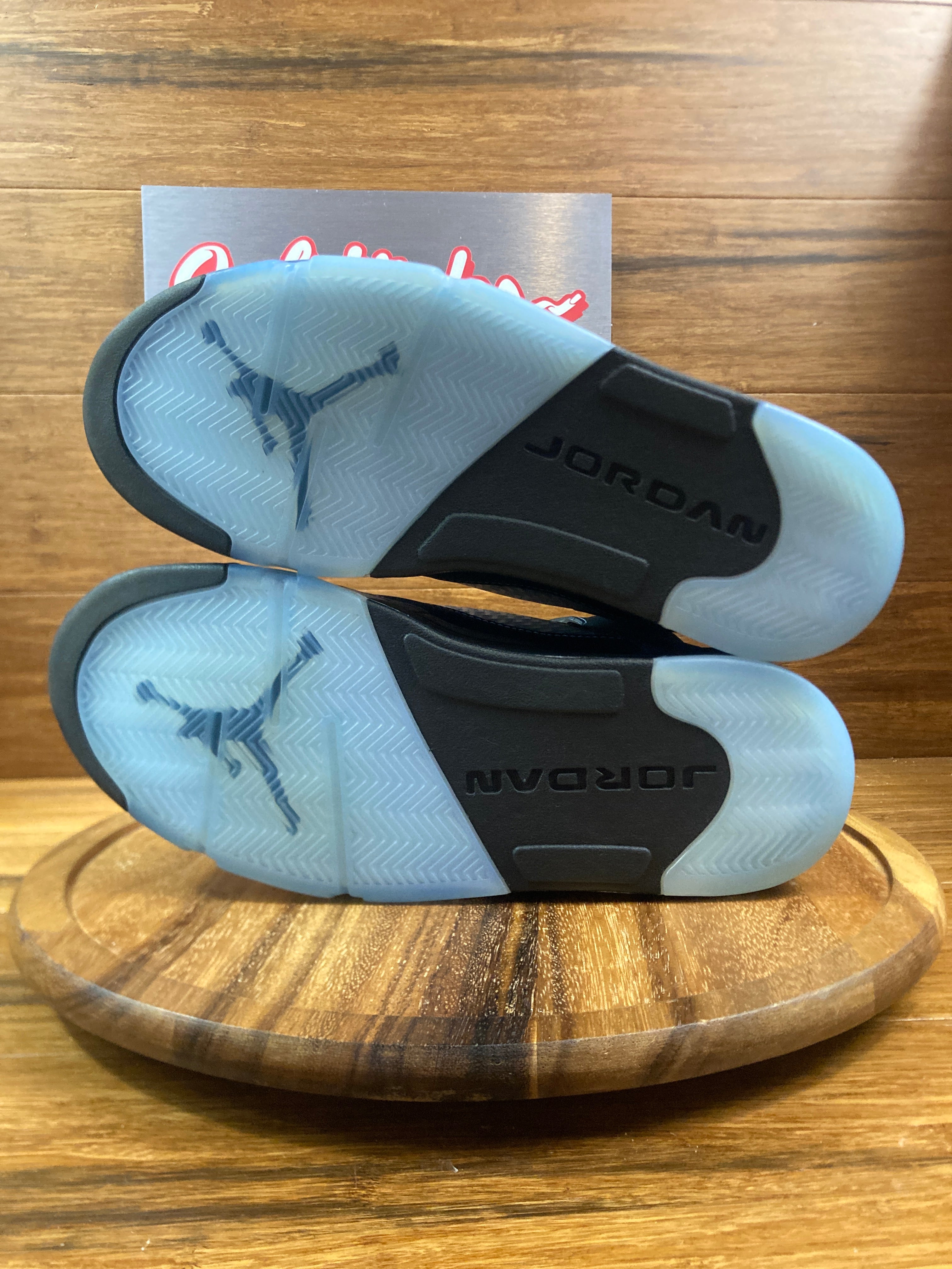 Jordan 5 Retro Black University Blue (2026)