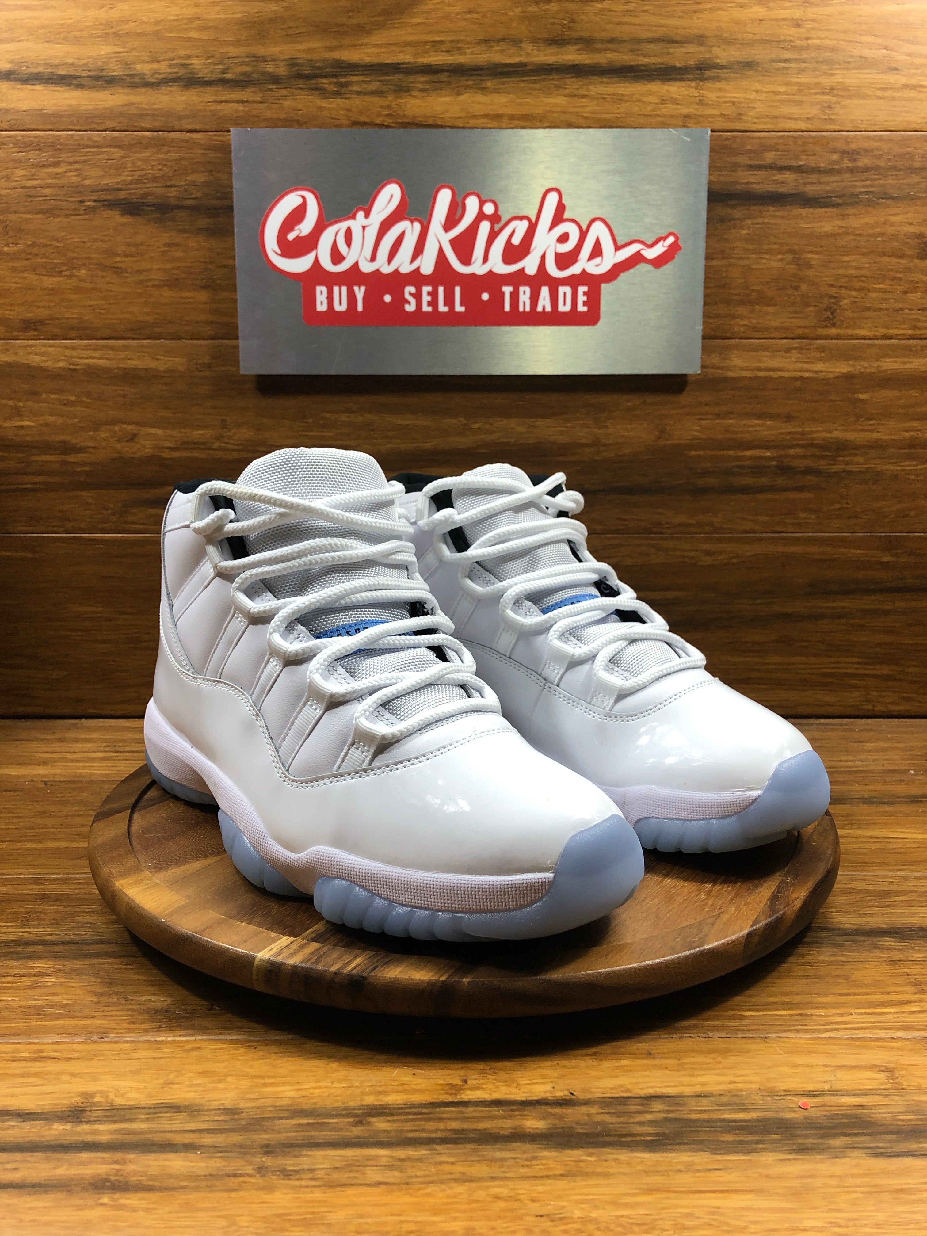 Jordan 11 Retro Legend Blue (2024)