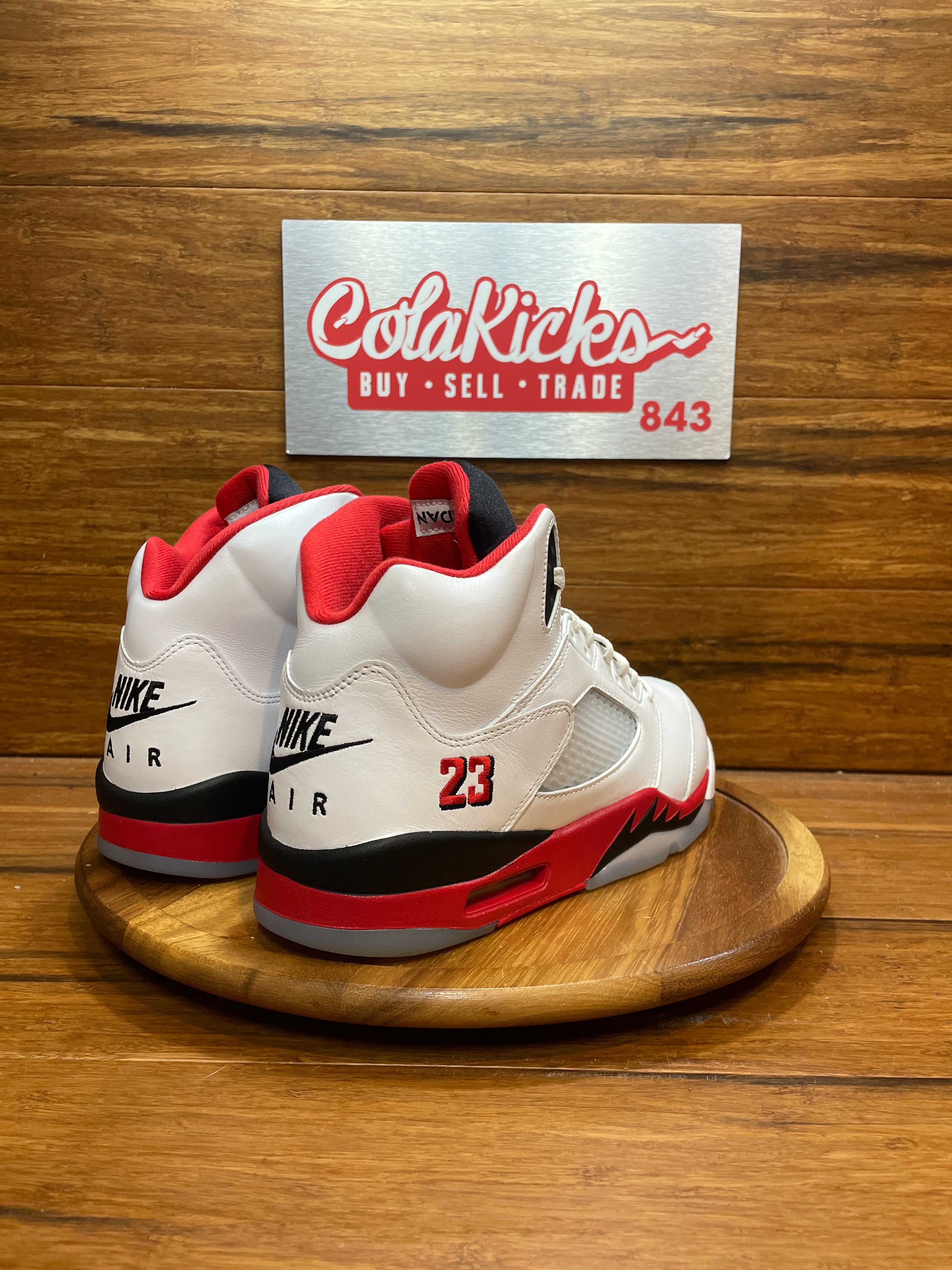 Jordan 5 Retro Fire Red Black Tongue (2025)