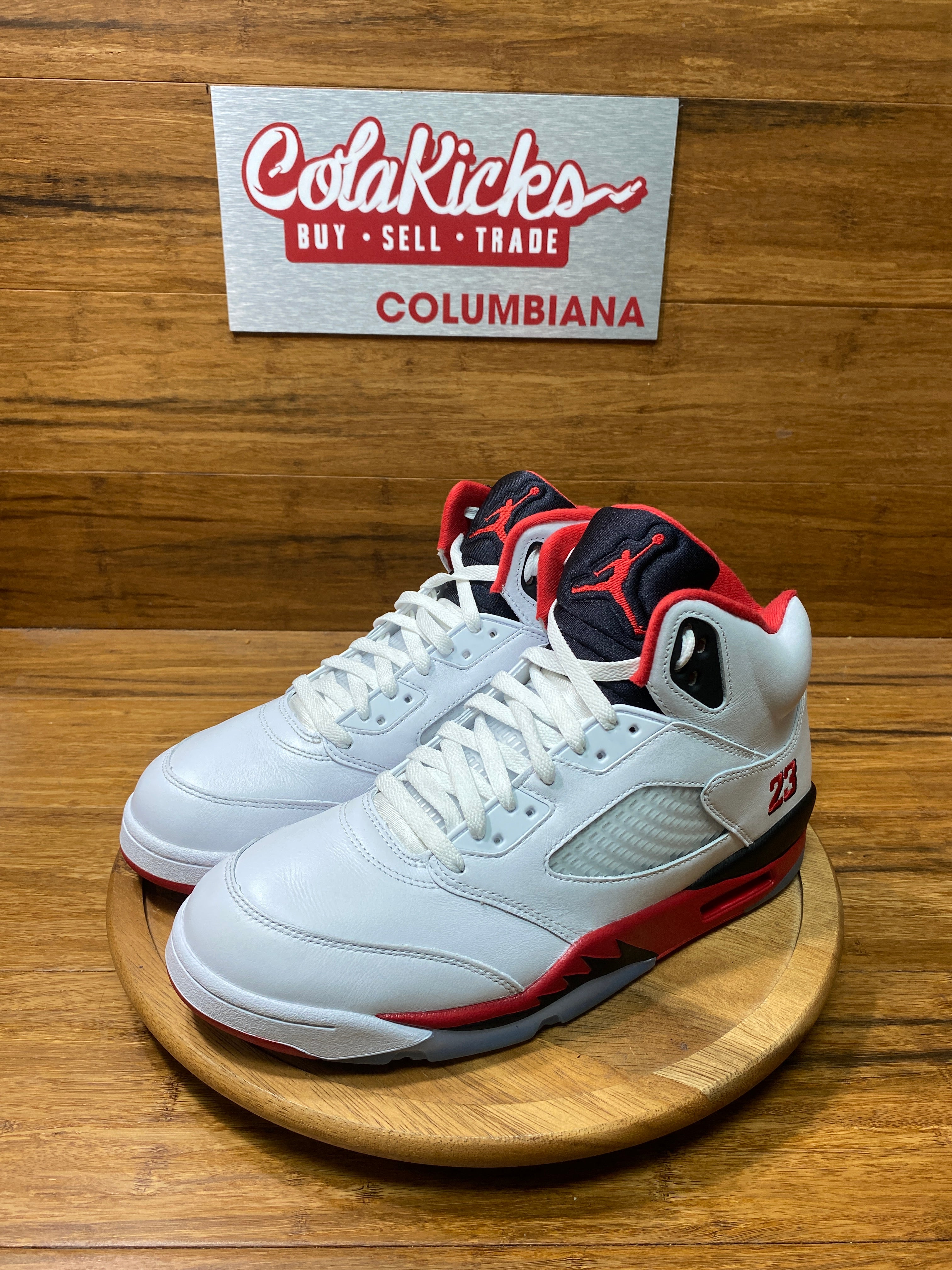 Jordan 5 Retro Fire Red Black Tongue (2025)