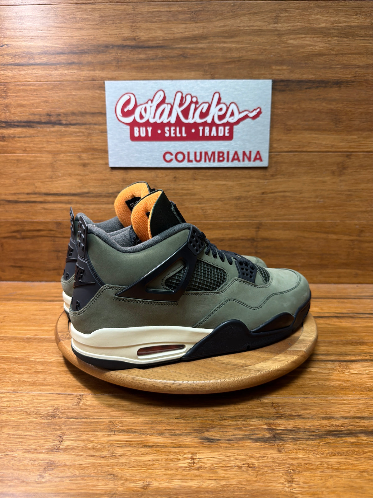 Jordan 4 Retro OG SP Undefeated (2025)
